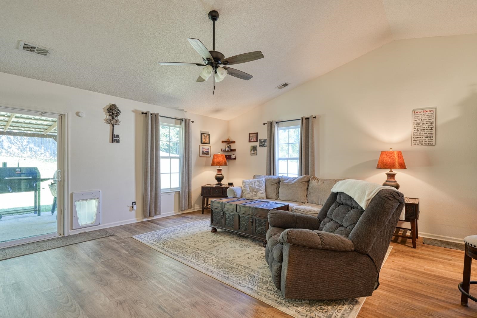 539 Hamilton Chase Drive Property Photo 11