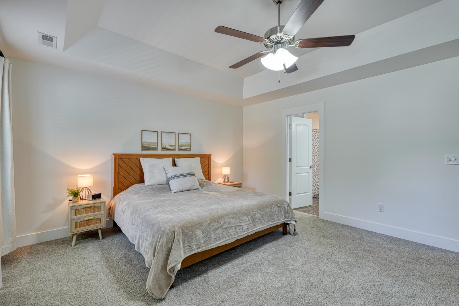 1511 S Green River Road Property Photo 23