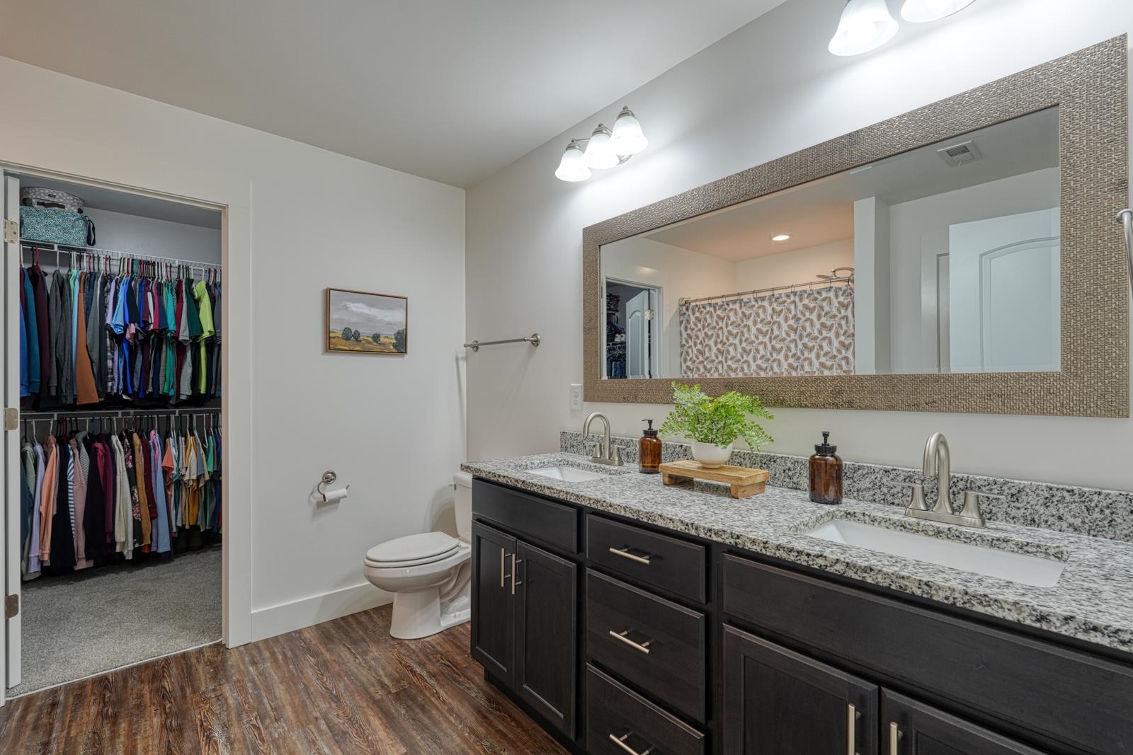 1511 S Green River Road Property Photo 26