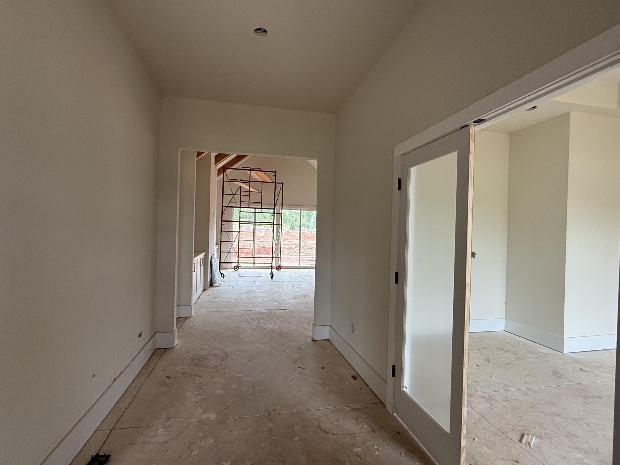 4034 Hollybank Drive Property Photo 2