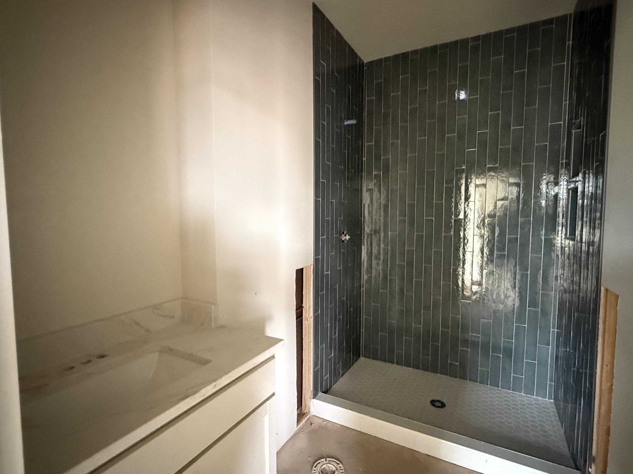 4034 Hollybank Drive Property Photo 12