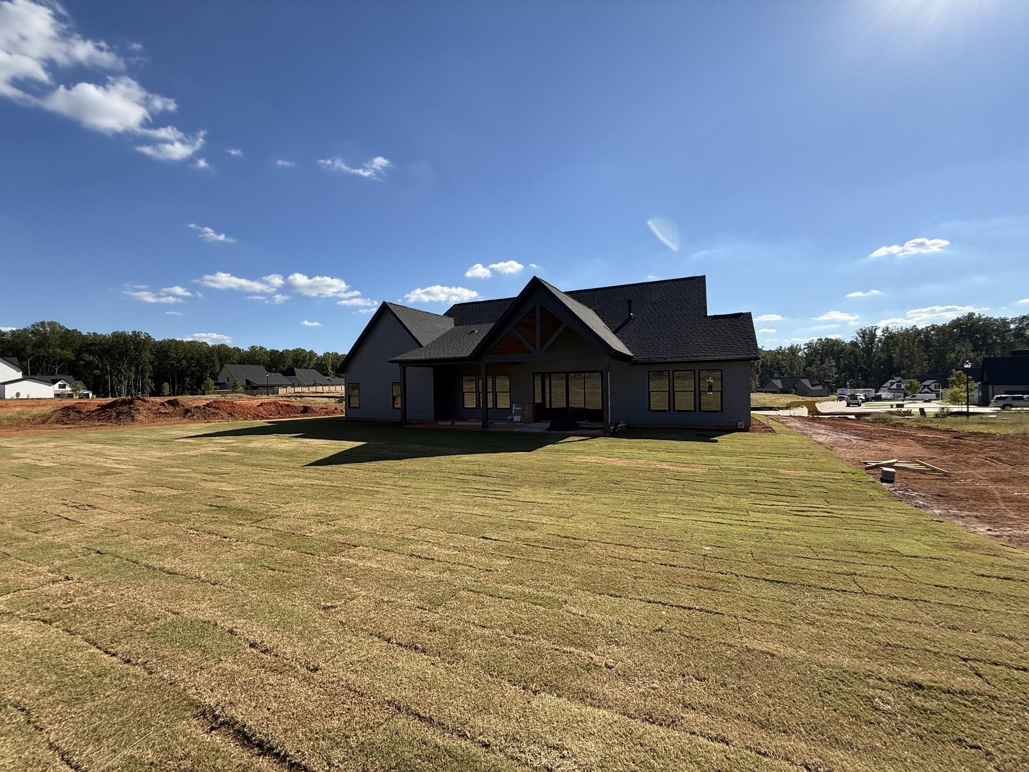 4034 Hollybank Drive Property Photo 15