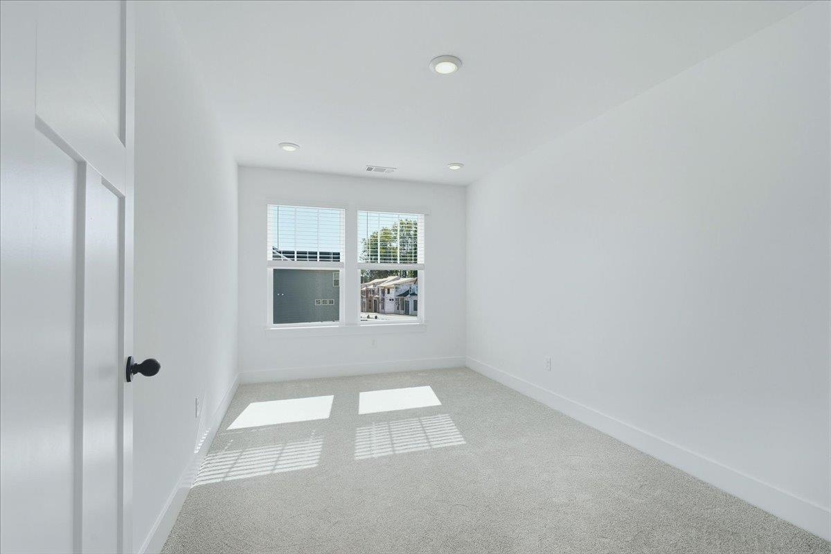 213 Telluride Way Property Photo 24