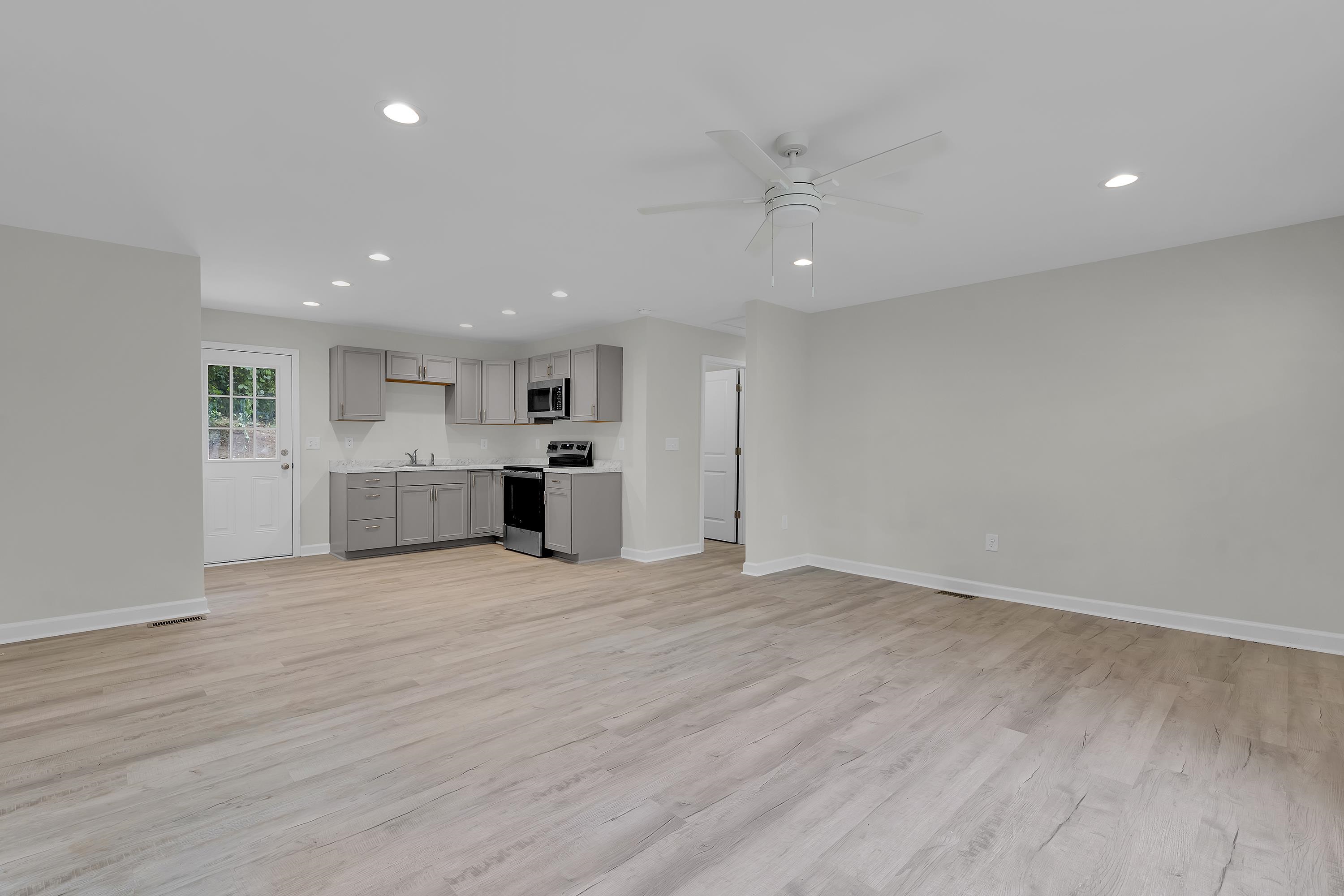 193 Converse Circle Property Photo 5