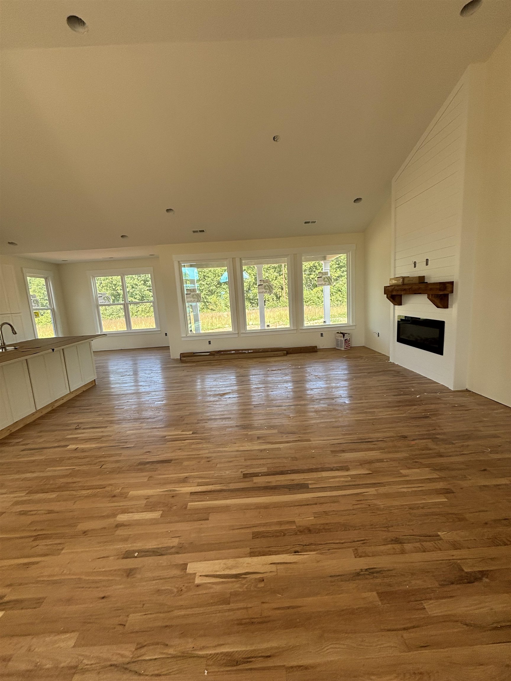 736 Mello Drive Property Photo 2