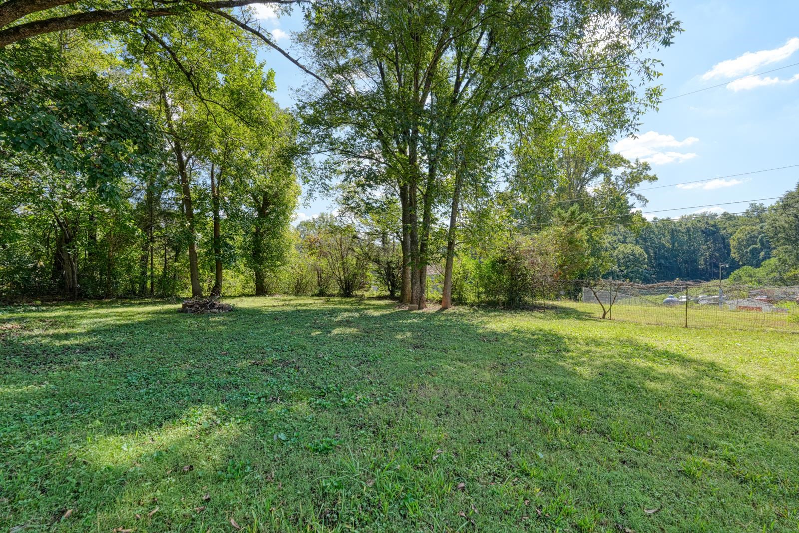 250 Cedar Street Property Photo 3