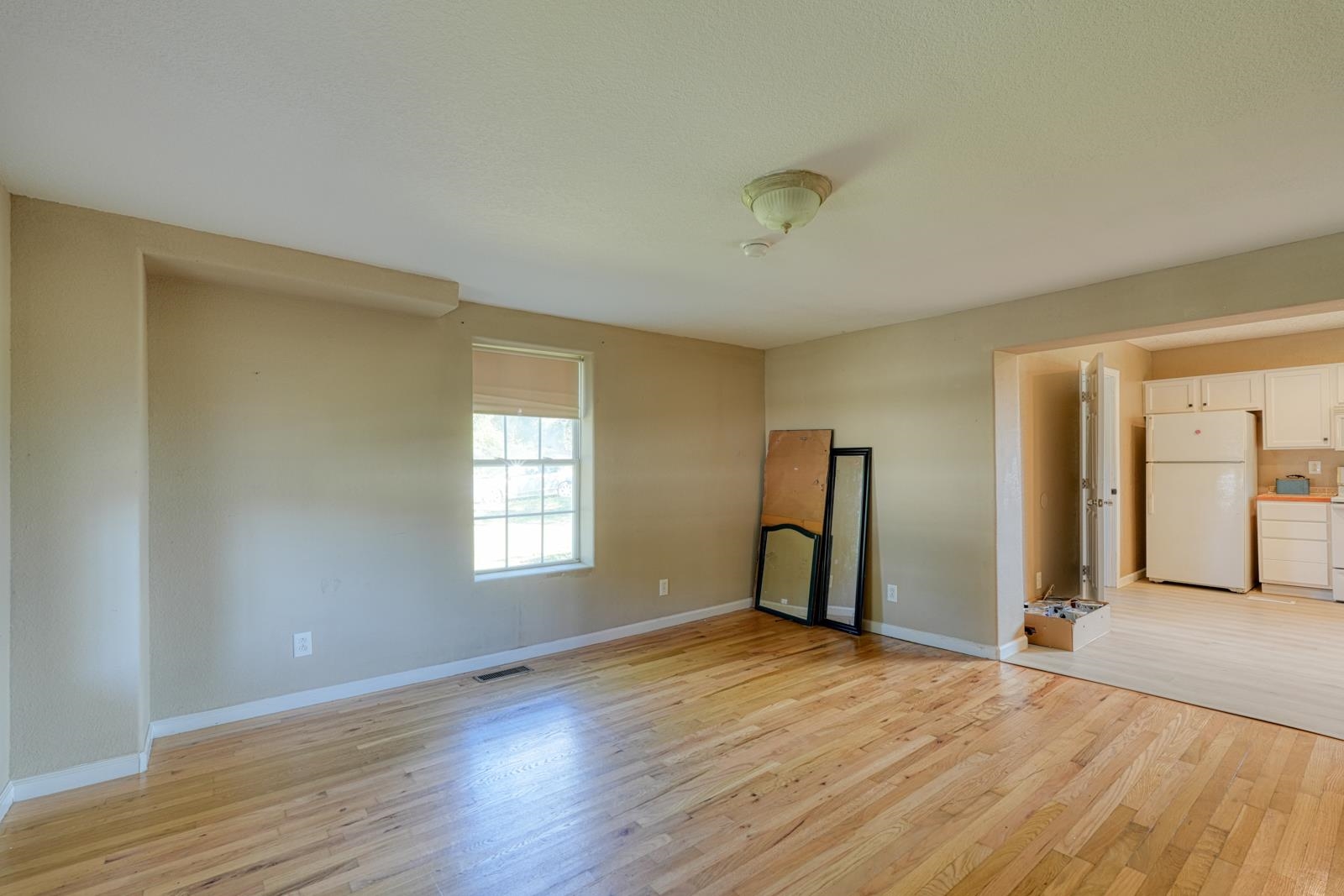 250 Cedar Street Property Photo 12