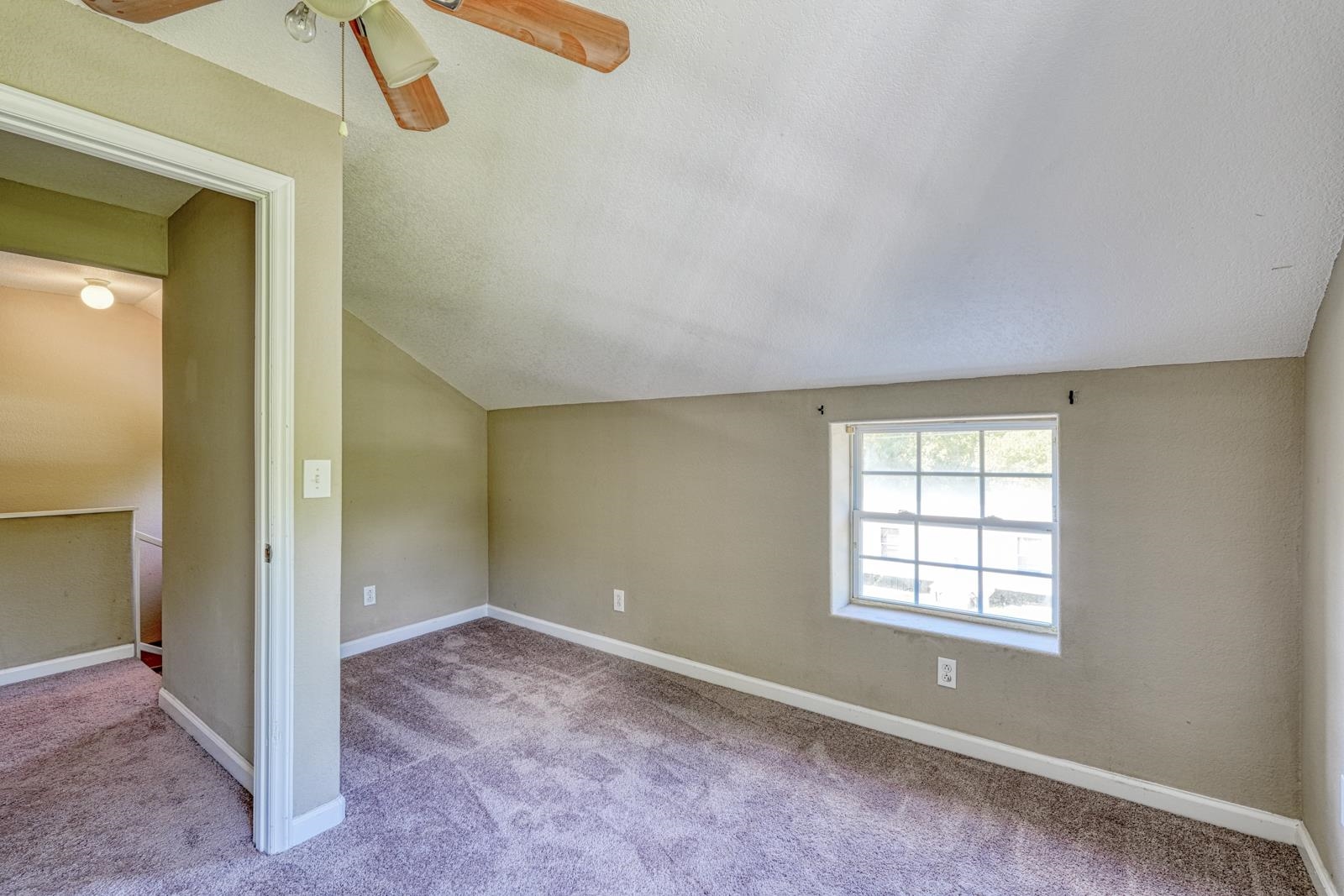 250 Cedar Street Property Photo 28