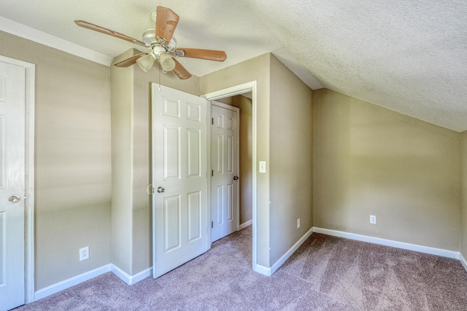 250 Cedar Street Property Photo 29