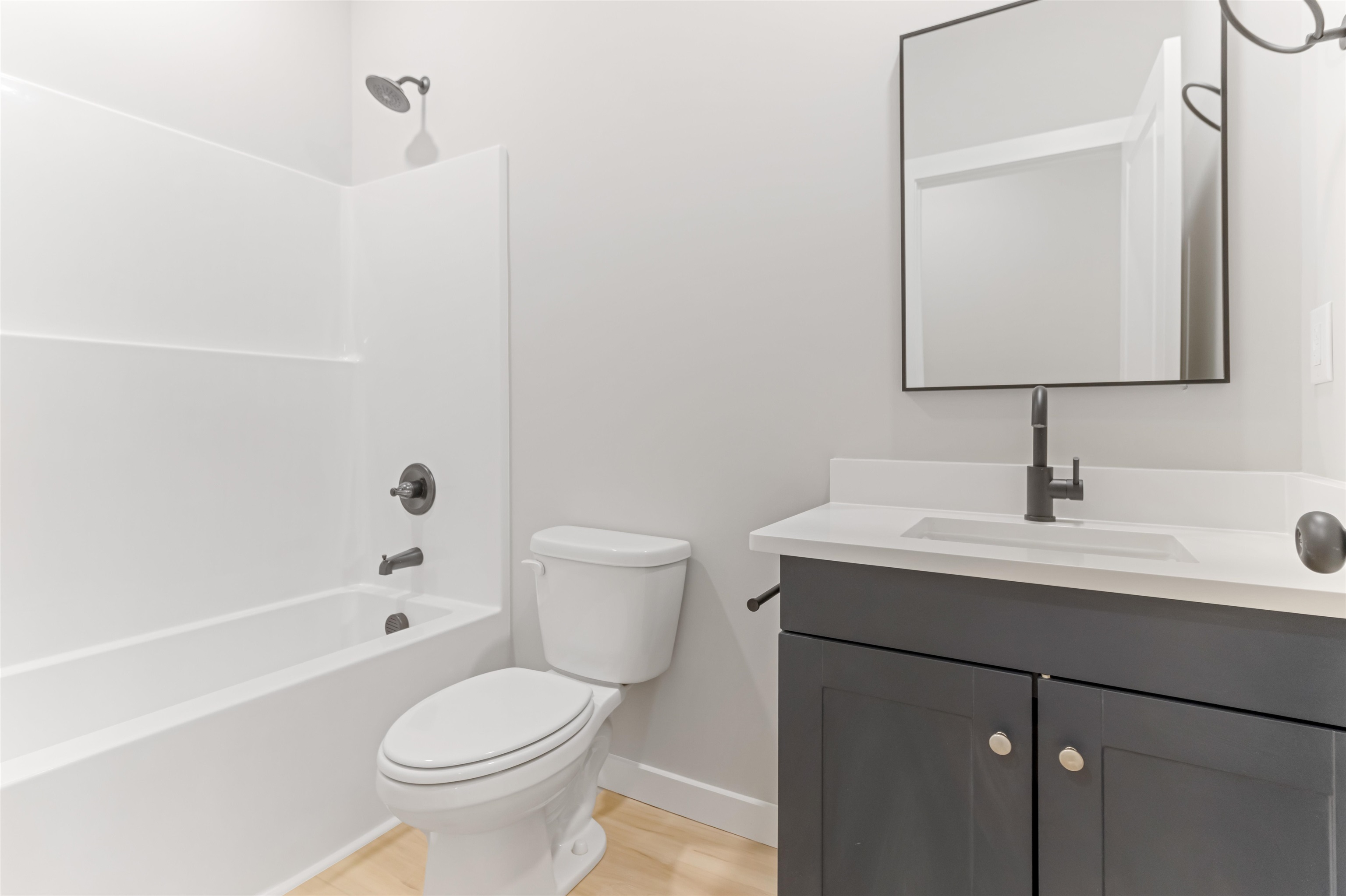 189 N Georgia Avenue Property Photo 16