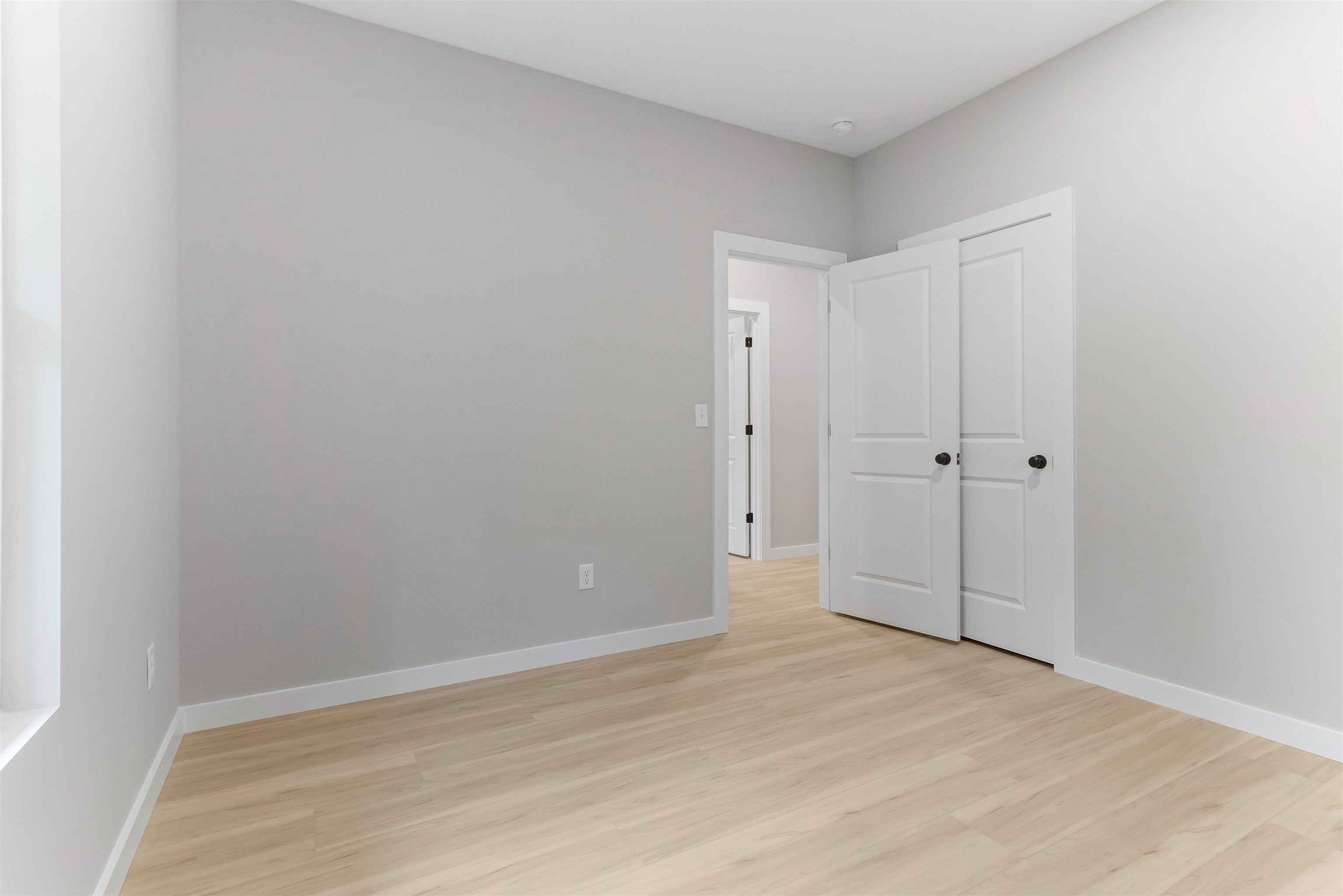 189 N Georgia Avenue Property Photo 21