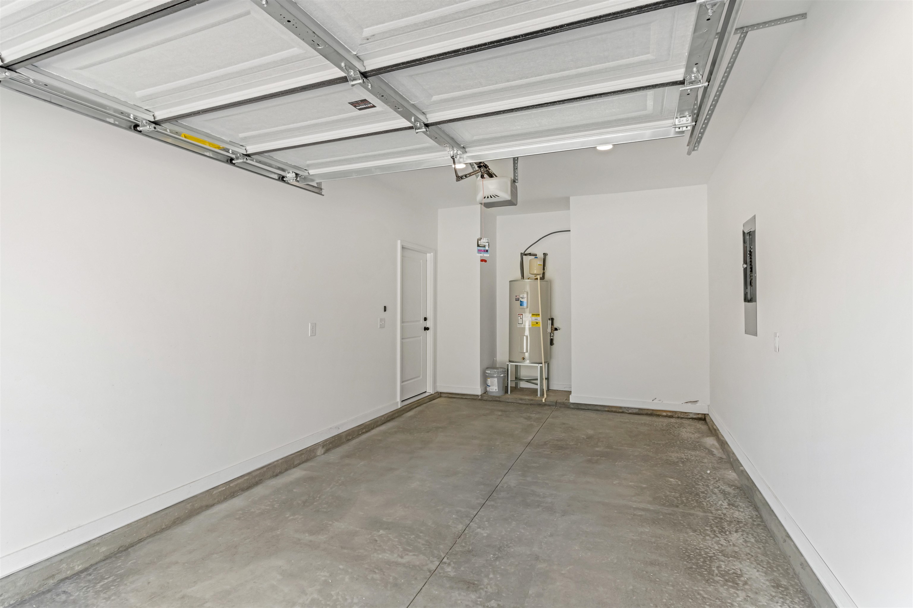 189 N Georgia Avenue Property Photo 28