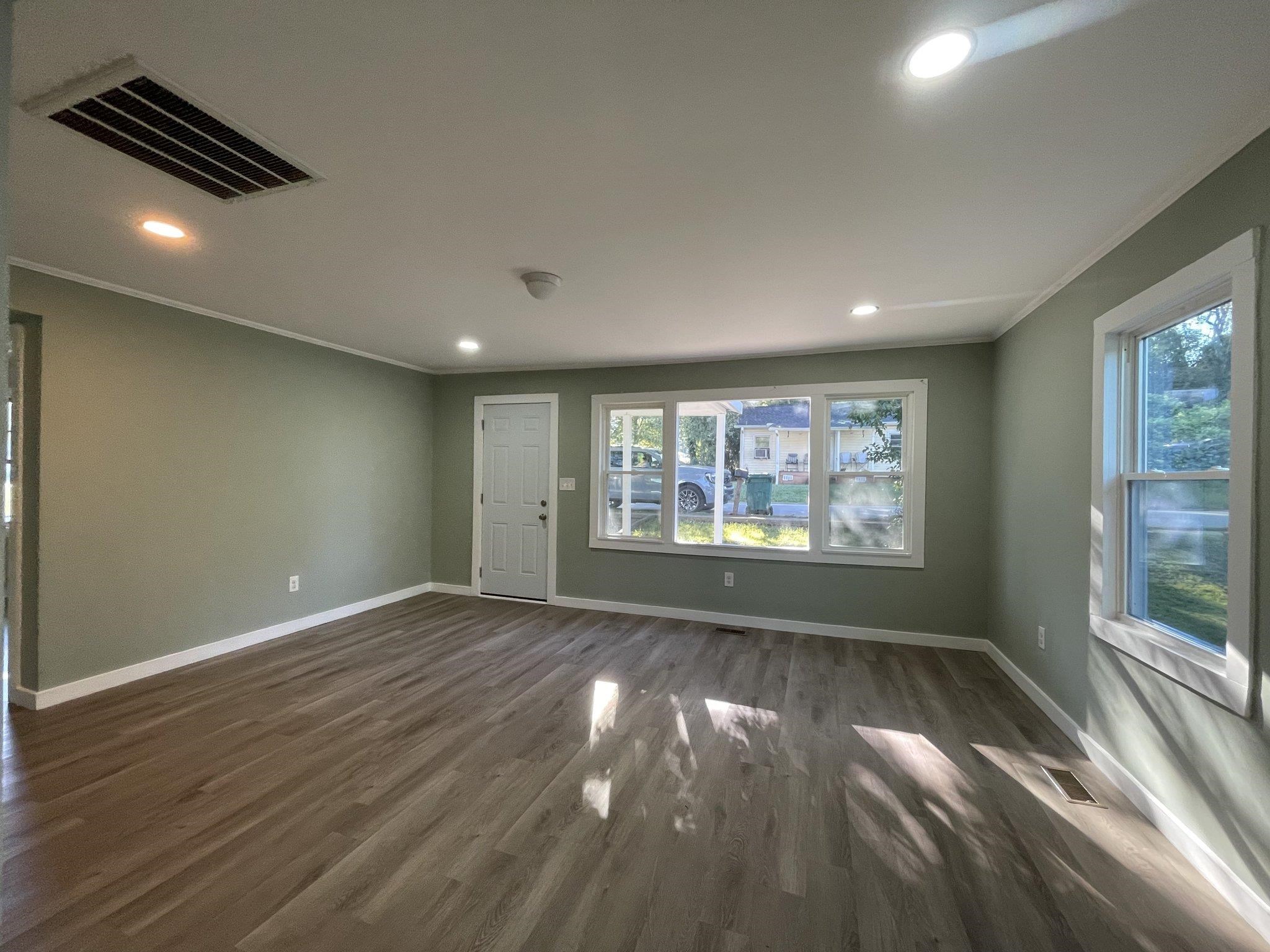 111 Gaffney Avenue Property Photo 4