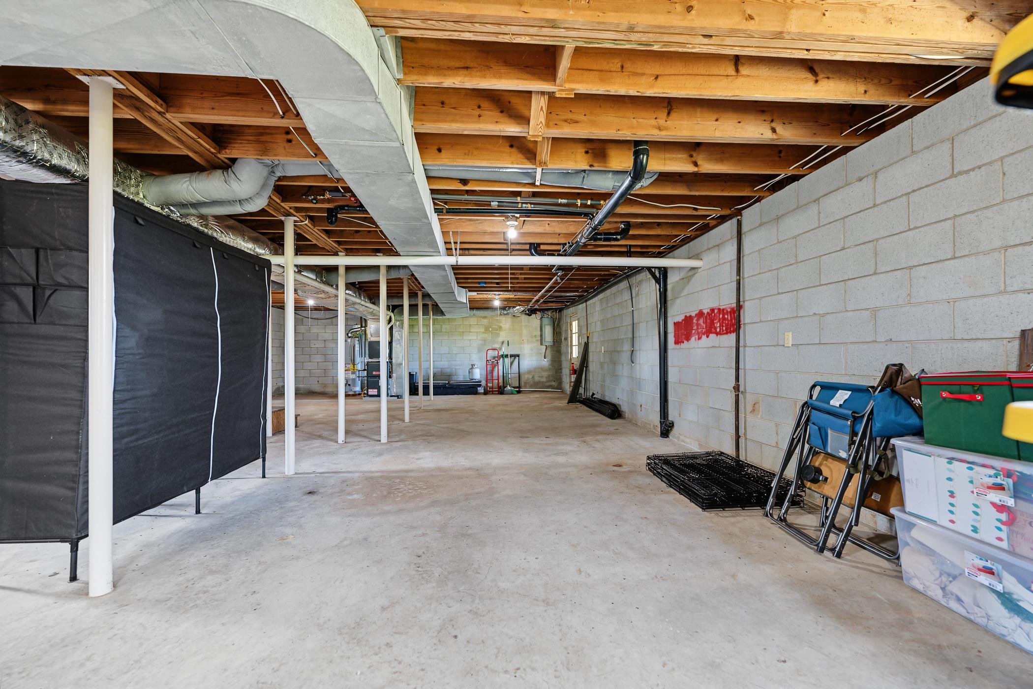 201 And Lot 7 Leila Street Property Photo 43