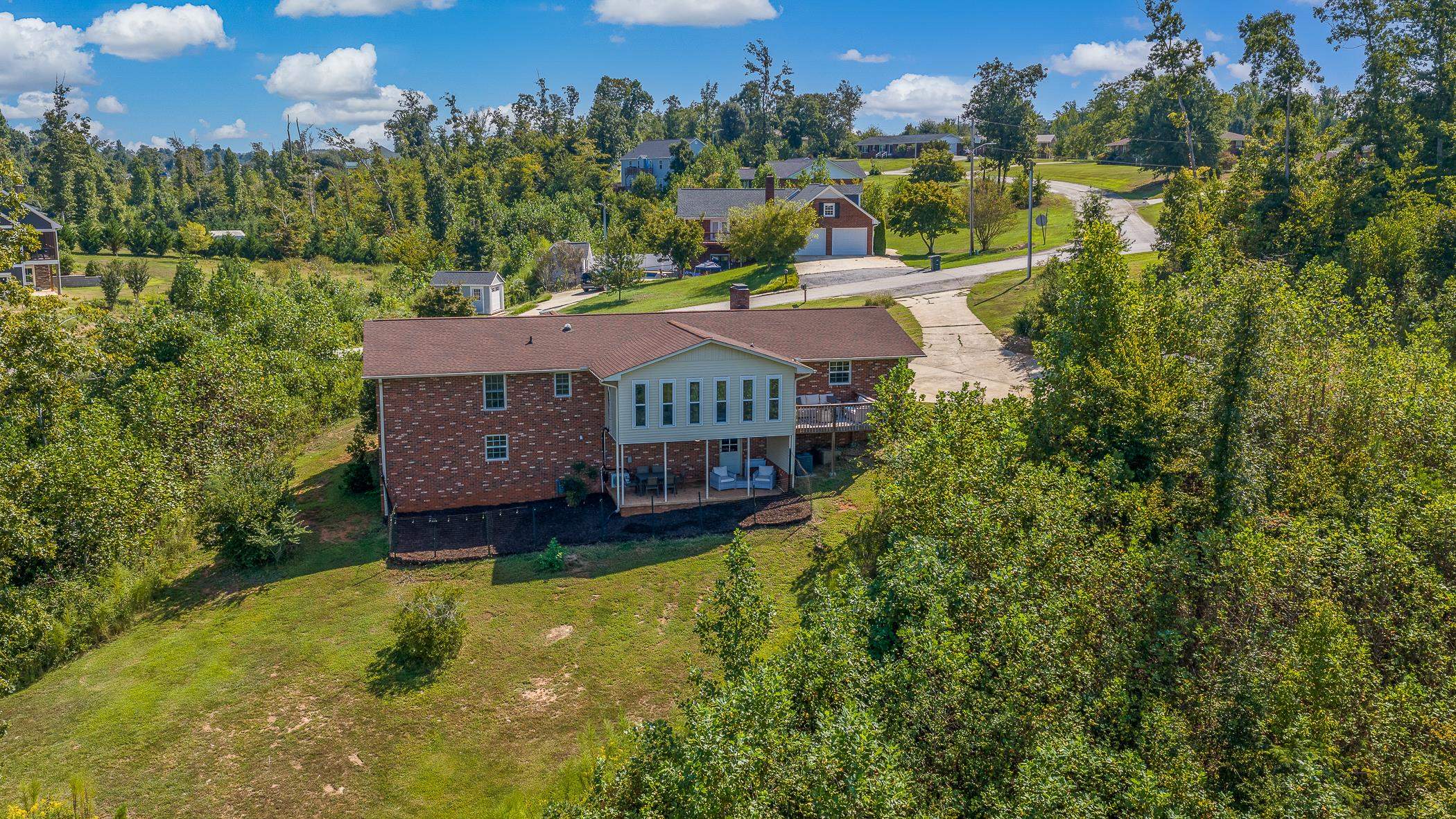 201 Leila Street Property Photo 4