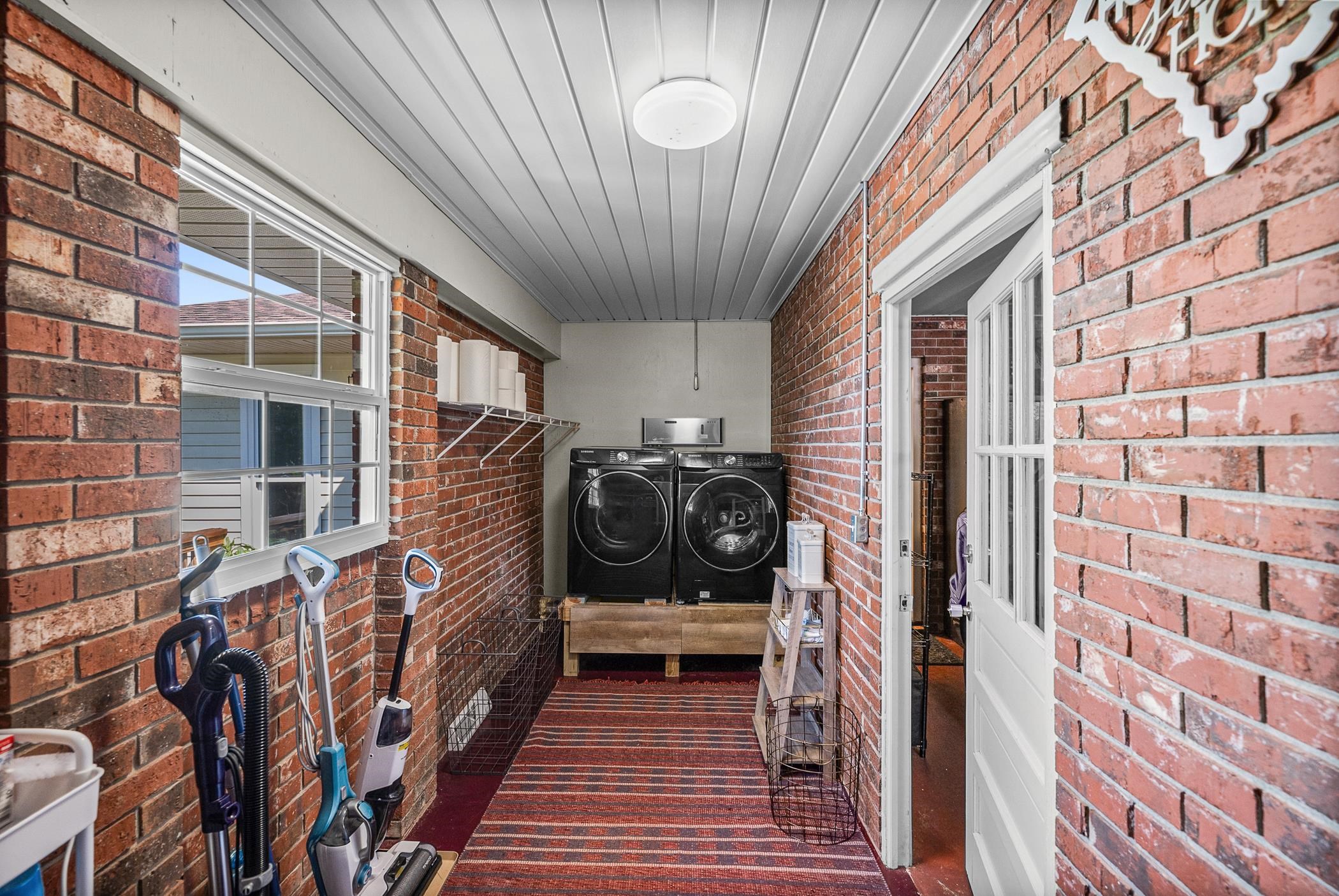 201 Leila Street Property Photo 12