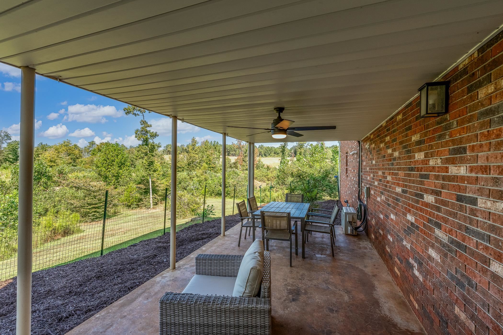 201 Leila Street Property Photo 47