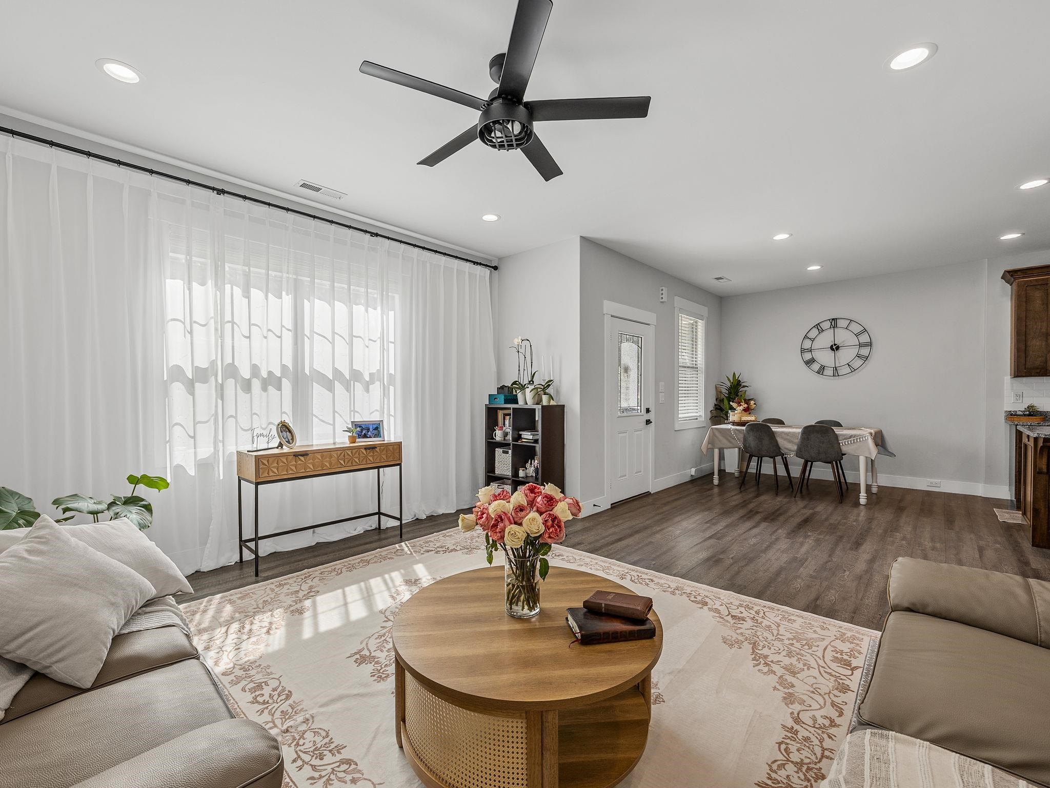 342389 Property Photo 14