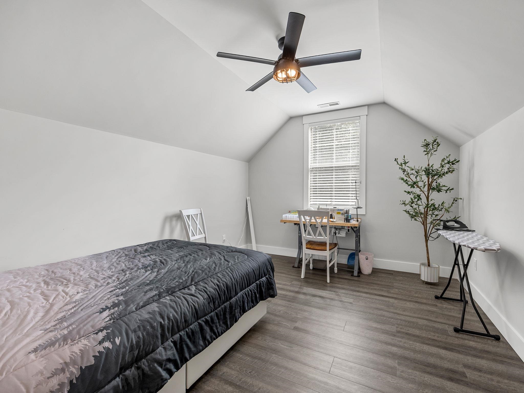 342389 Property Photo 31