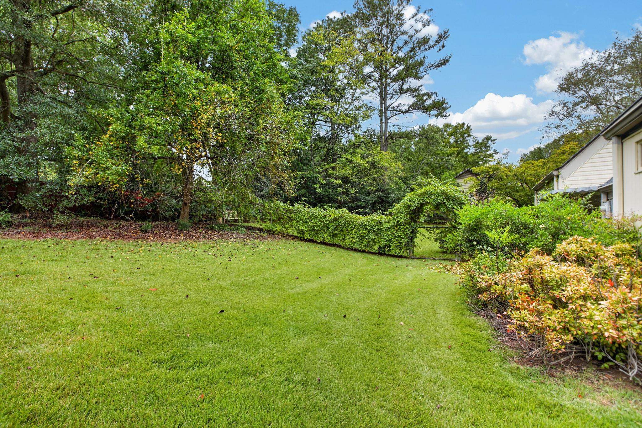 221 Saratoga Drive Property Photo 46