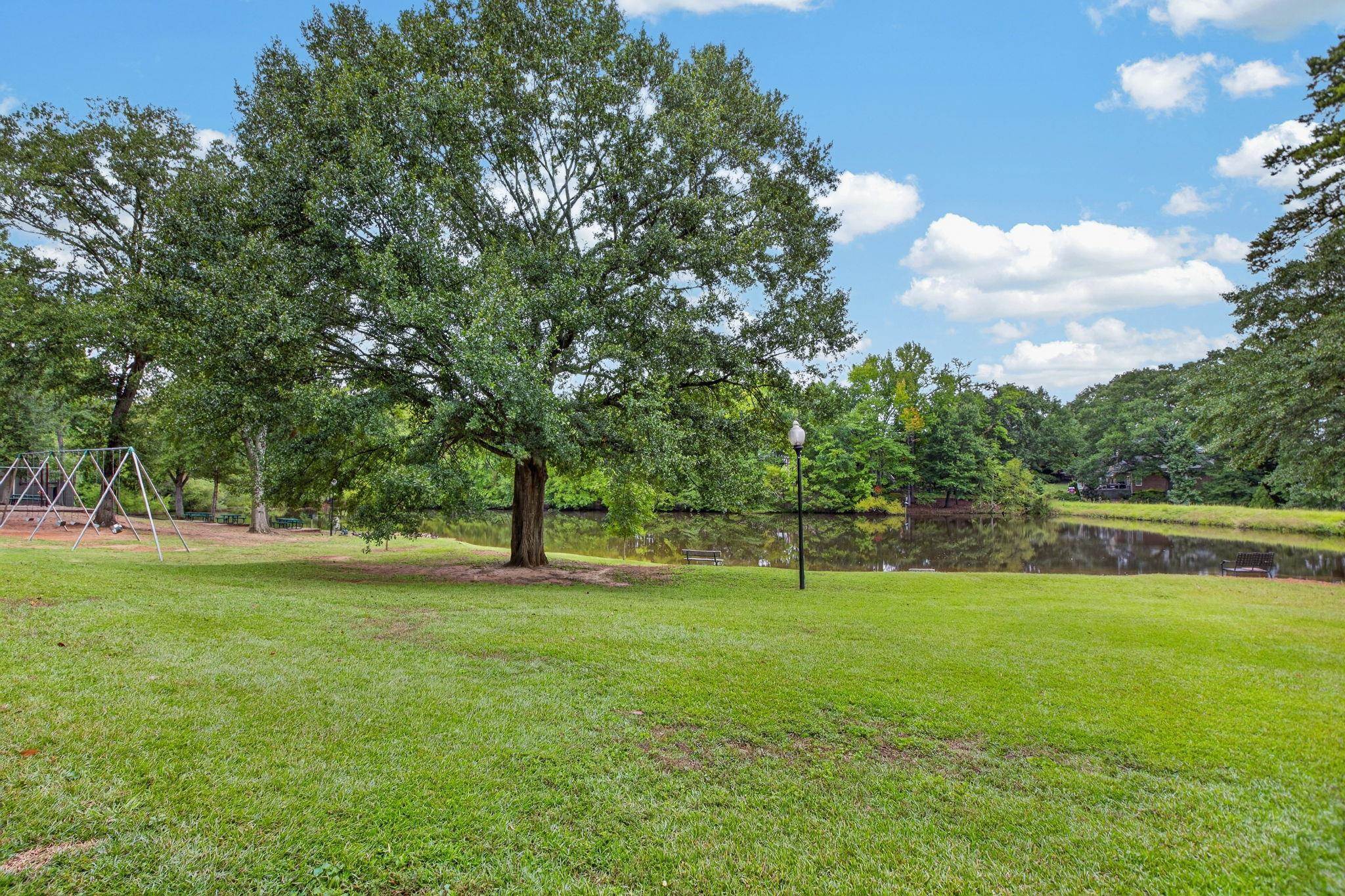 221 Saratoga Drive Property Photo 48