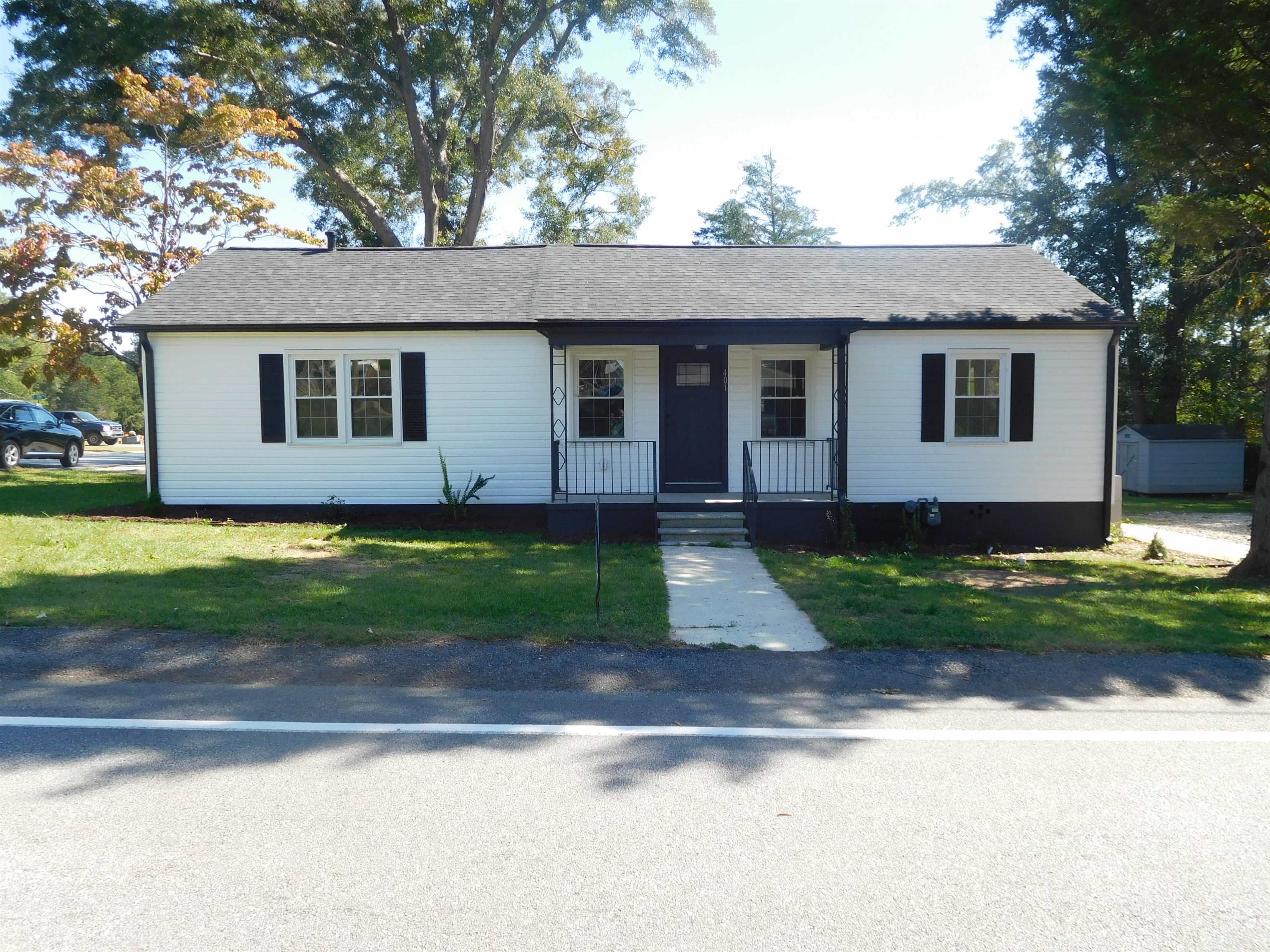 401 Thompson Street Property Photo 1