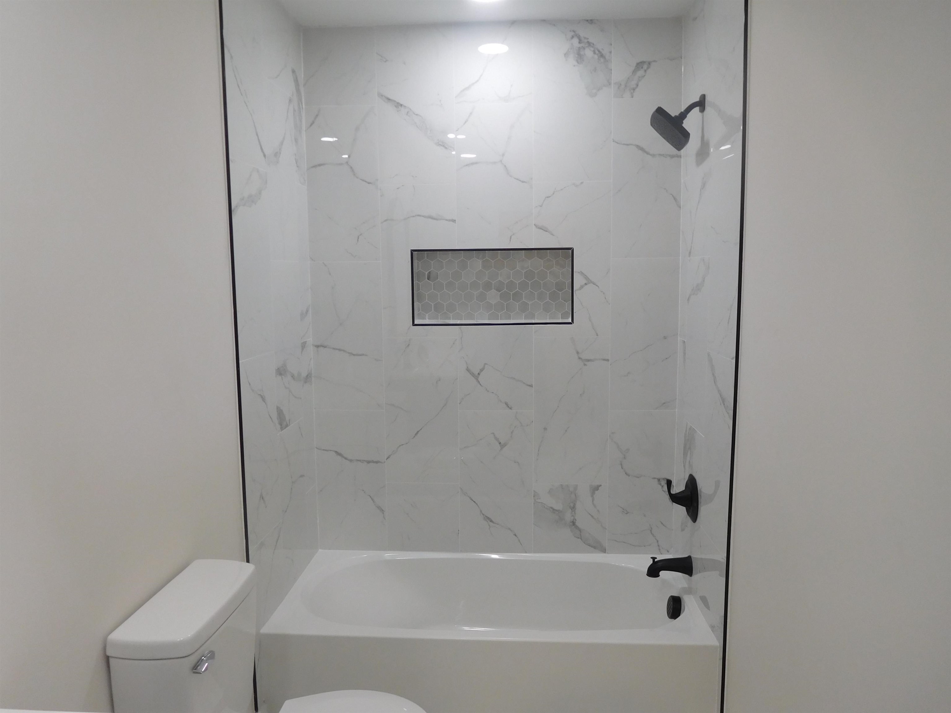 401 Thompson Street Property Photo 12