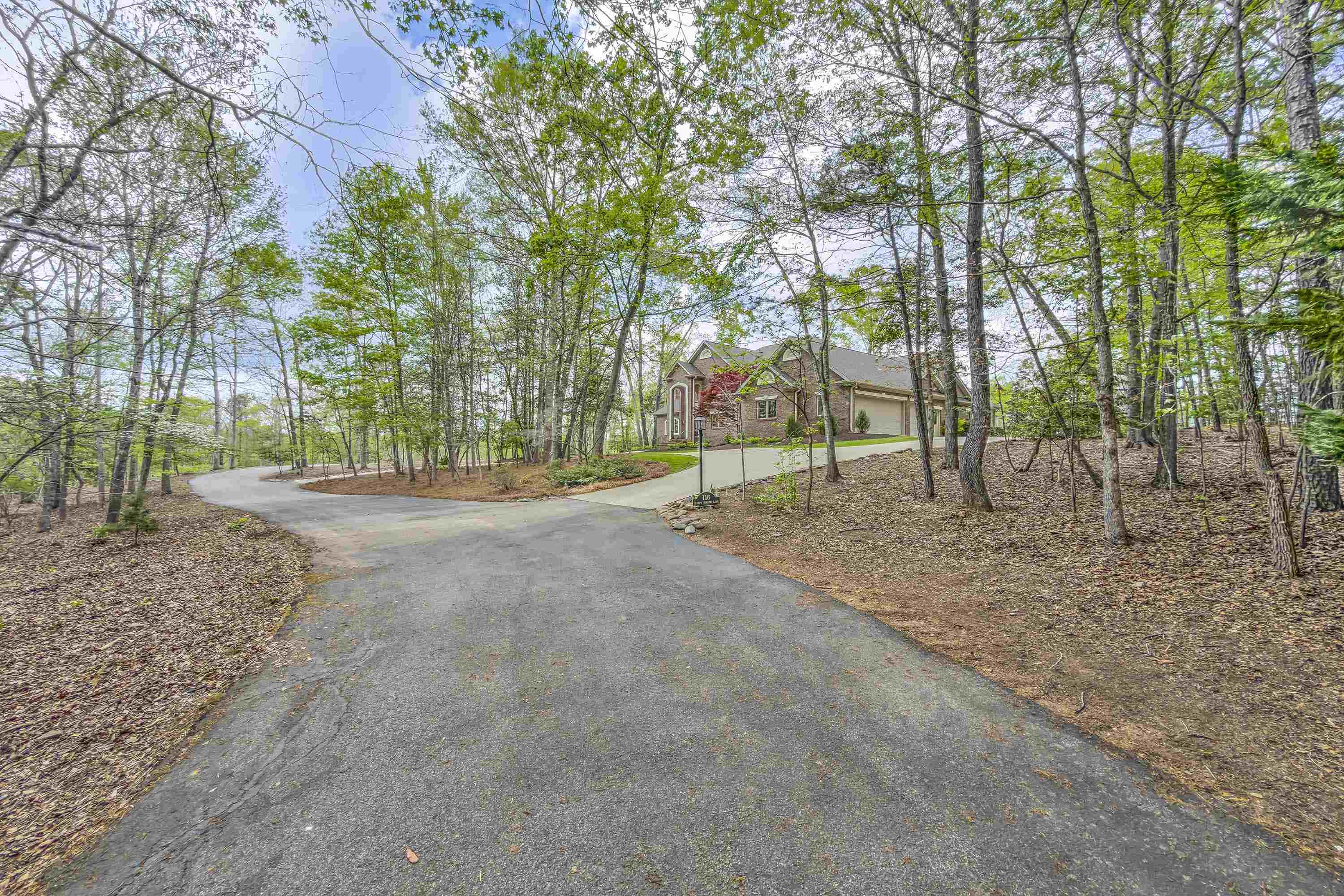 116 Sleepy Hollow Lane Property Photo 7
