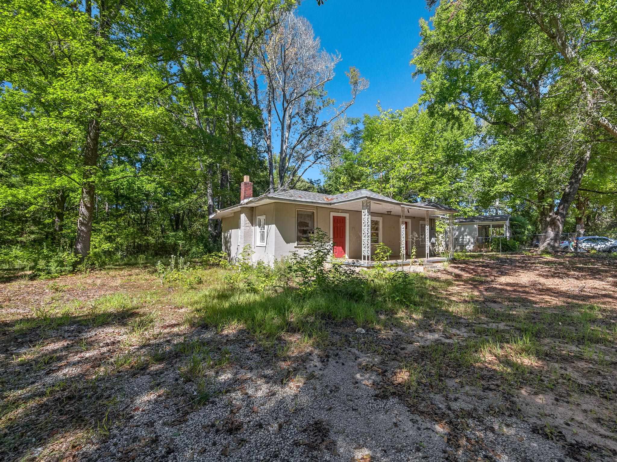 214 2nd Street Property Photo 1