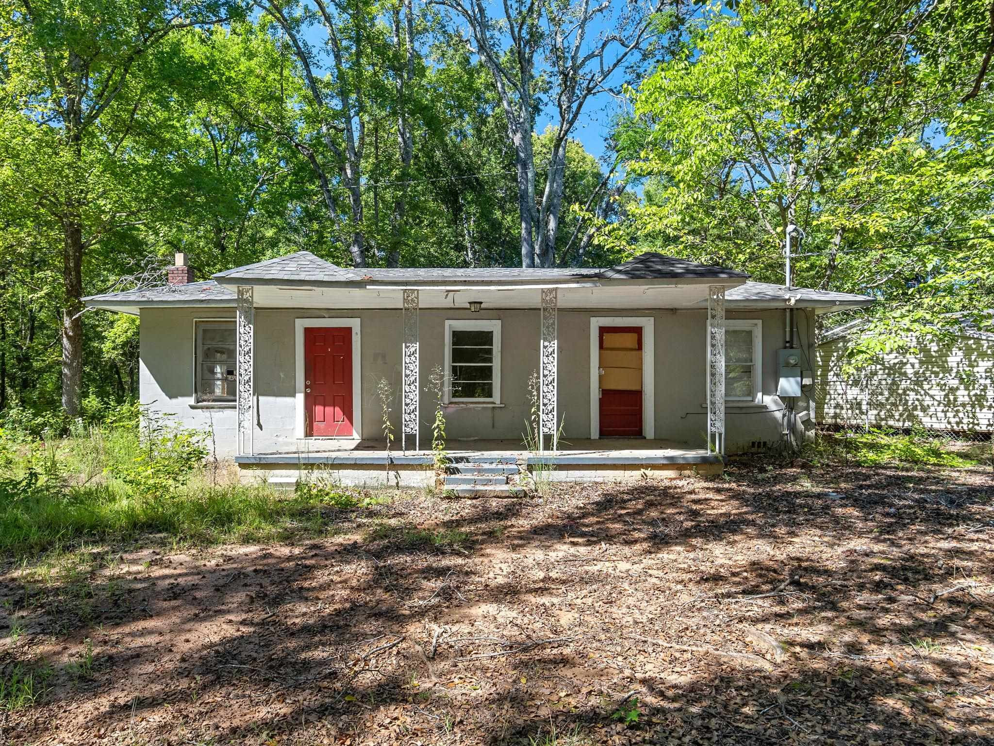 214 2nd Street Property Photo 3
