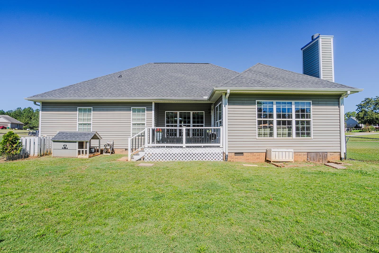 105 W Diesel Drive Property Photo 8