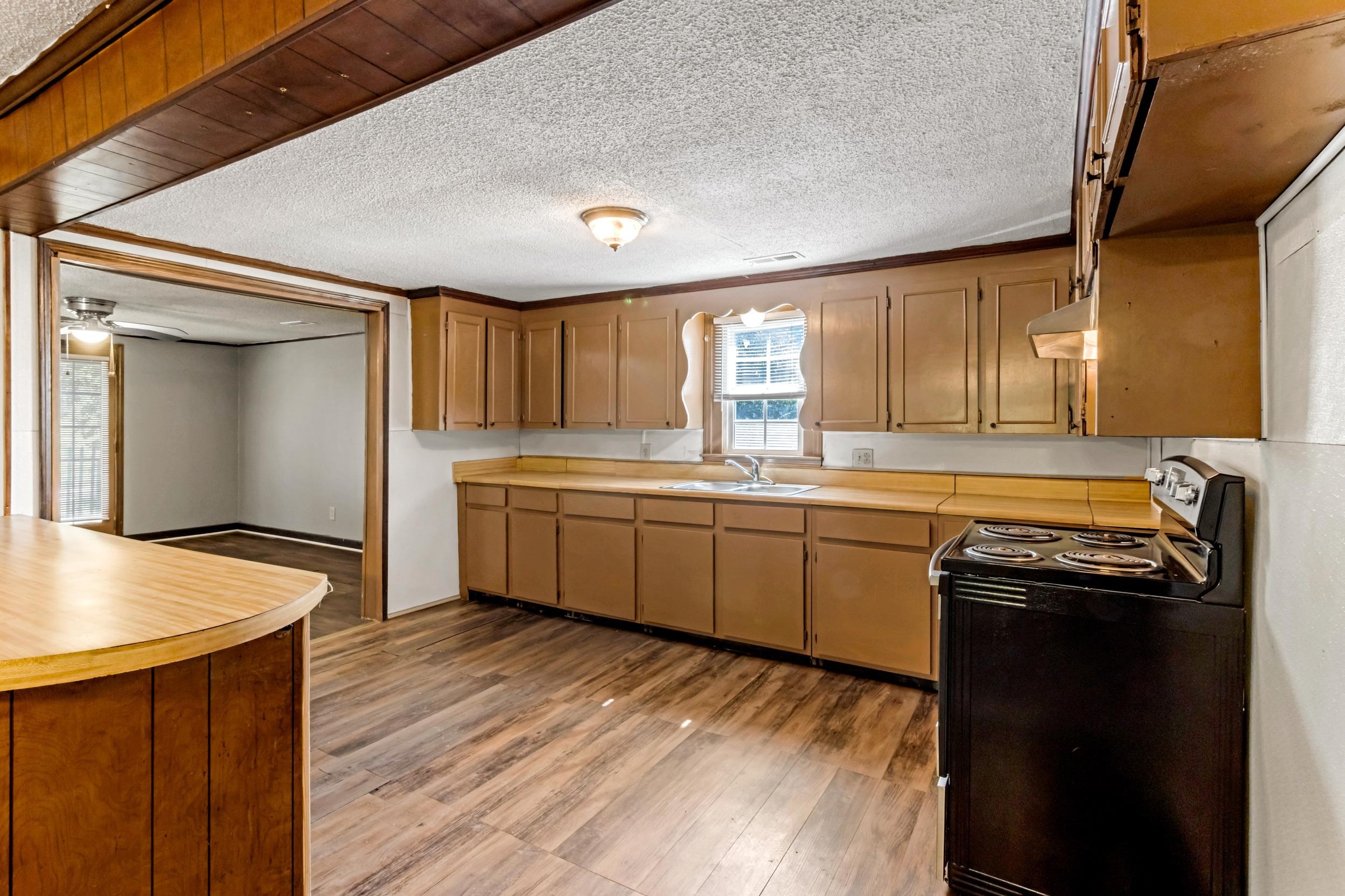 120 Sardis School House Road Property Photo 7