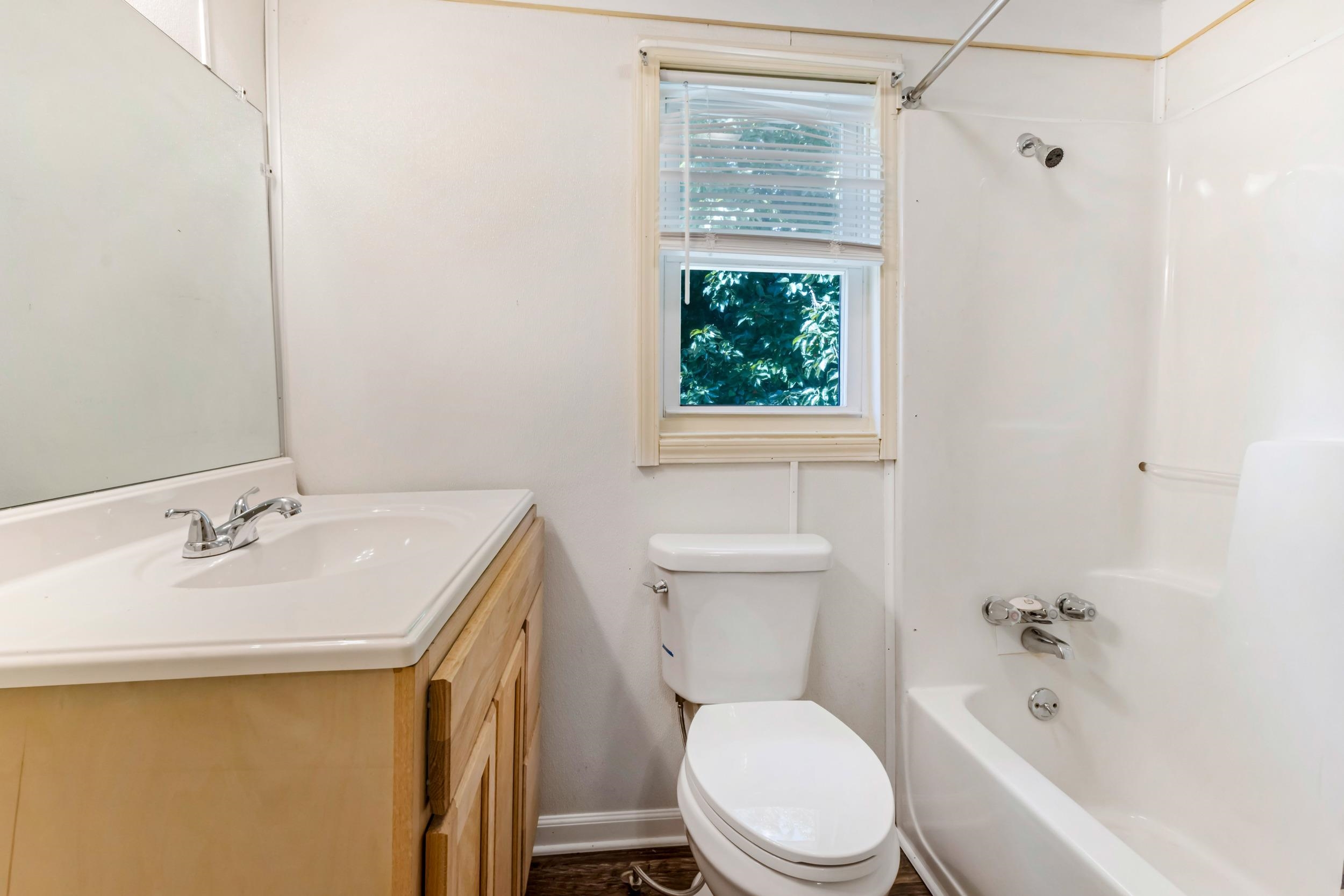 120 Sardis School House Road Property Photo 11