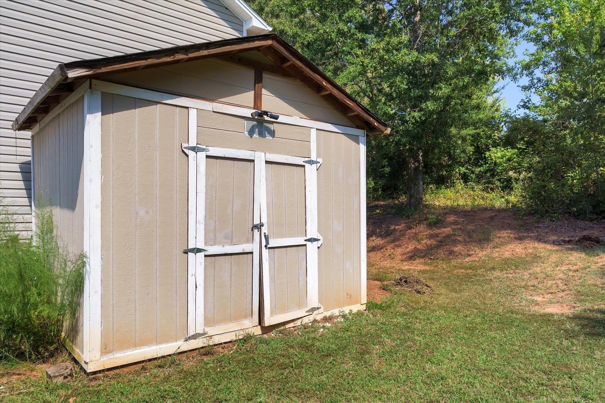 113 China Berry Court Property Photo 33