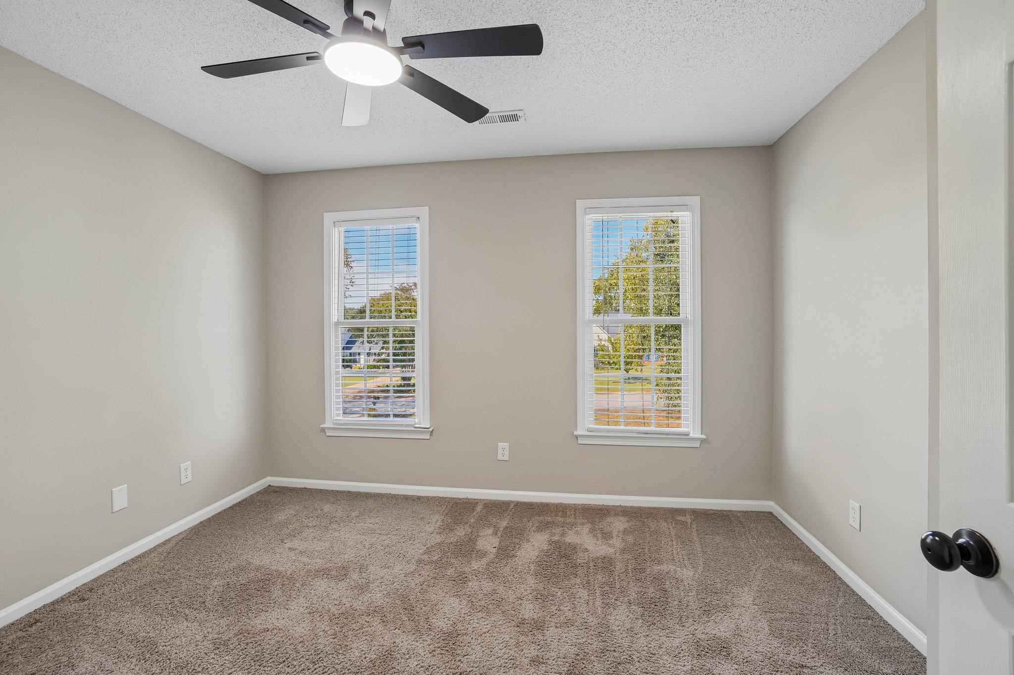 287 Hunters Pointe Drive Property Photo 40