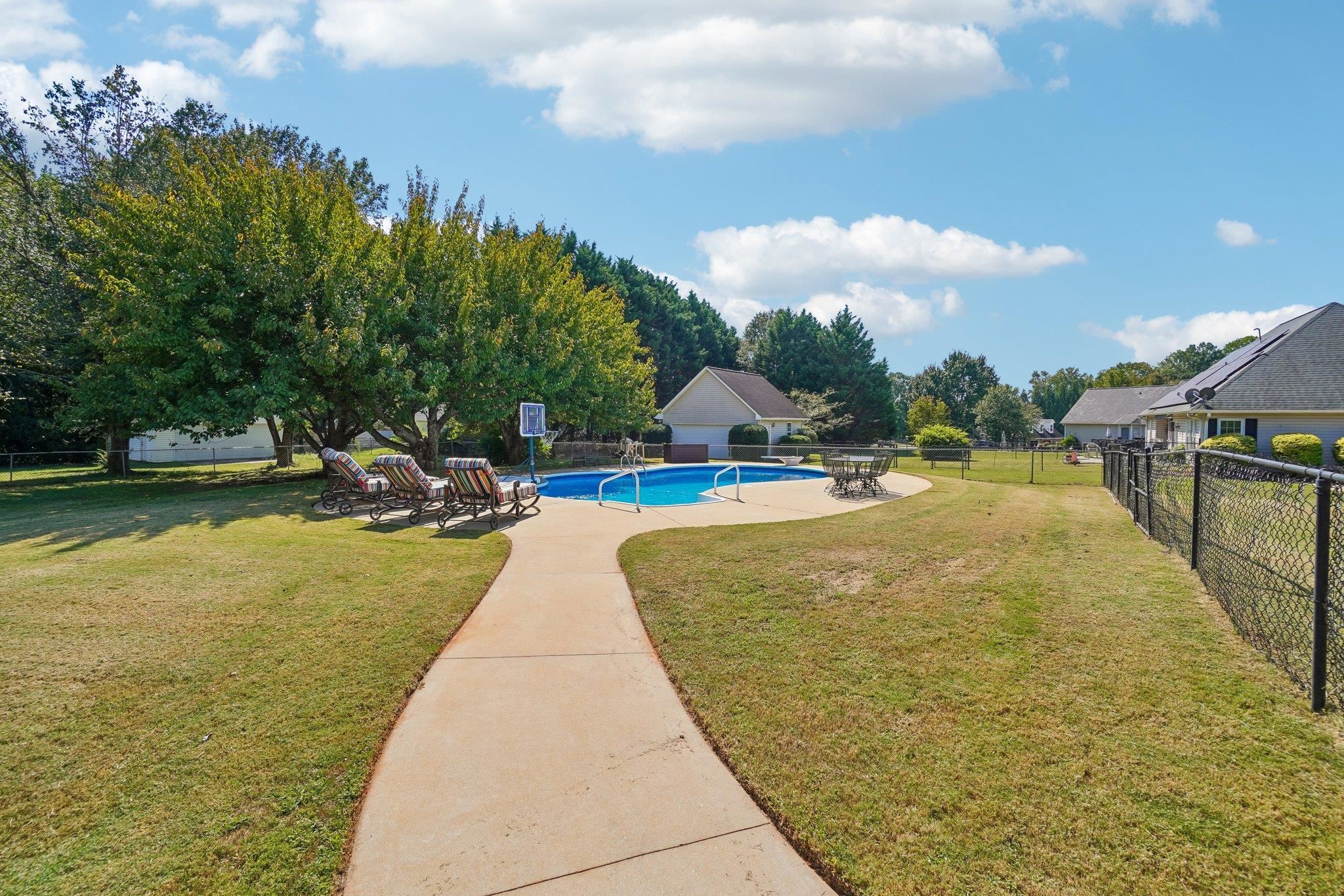 287 Hunters Pointe Drive Property Photo 48