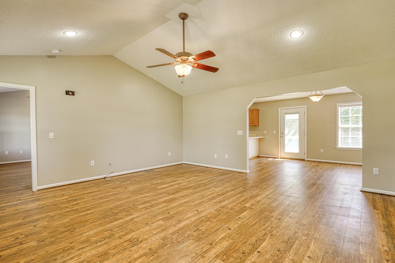 424 Bollweevil Way Property Photo 11