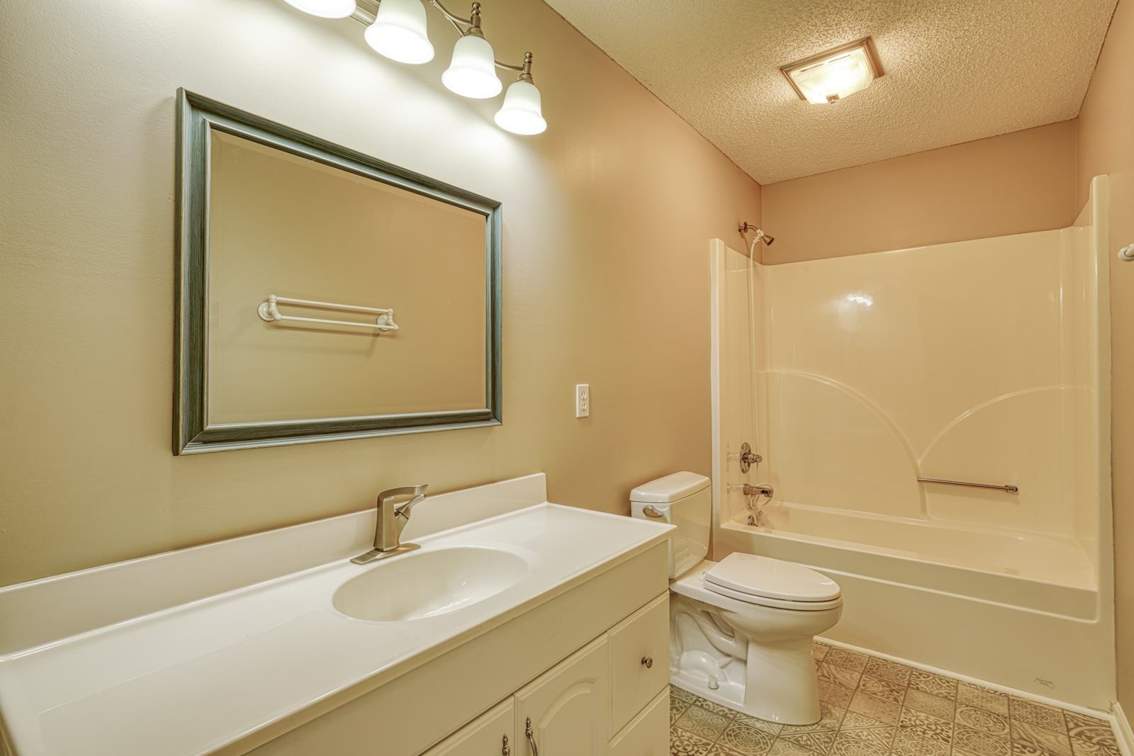 424 Bollweevil Way Property Photo 26