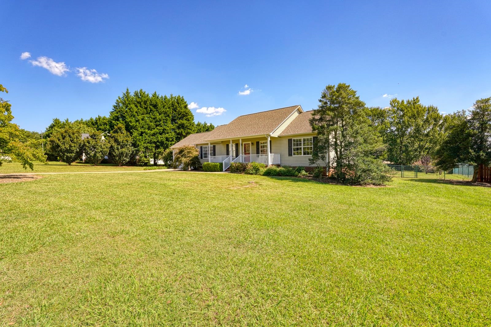 424 Bollweevil Way Property Photo 27