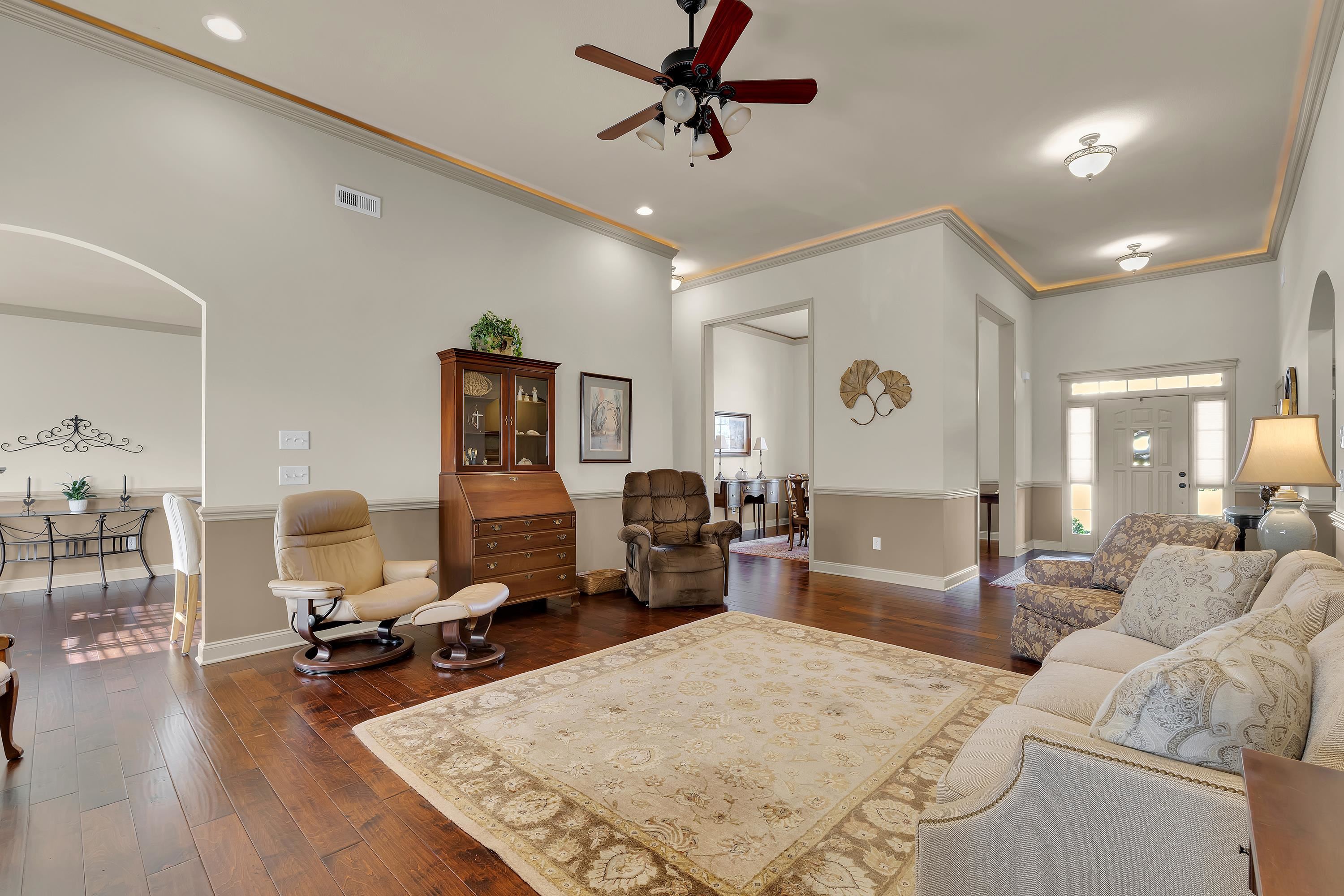 117 Dewfield Lane Property Photo 7