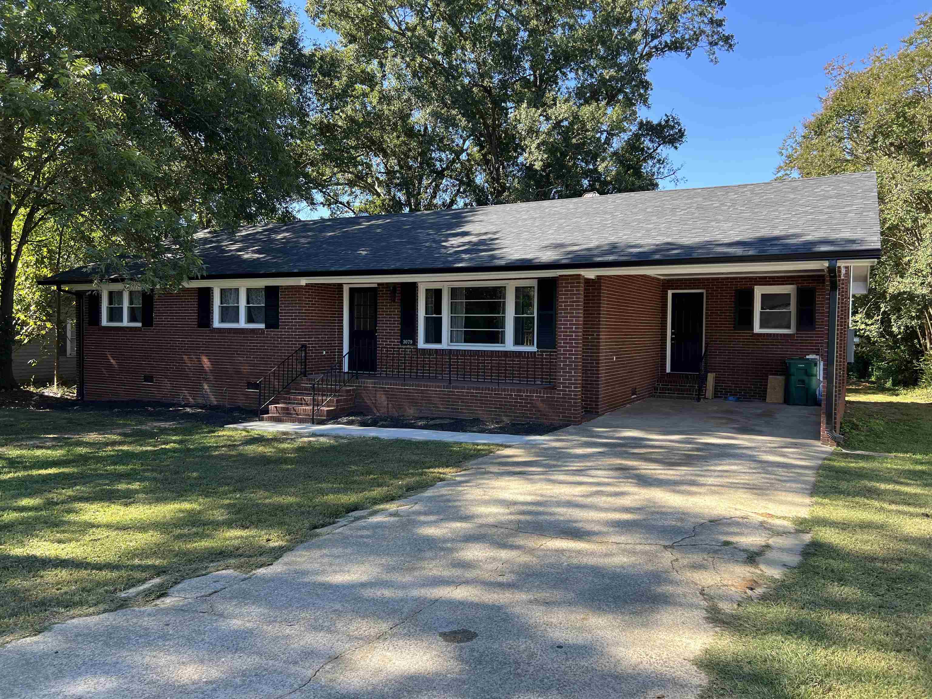 3077 N Blackstock Rd Property Photo 2