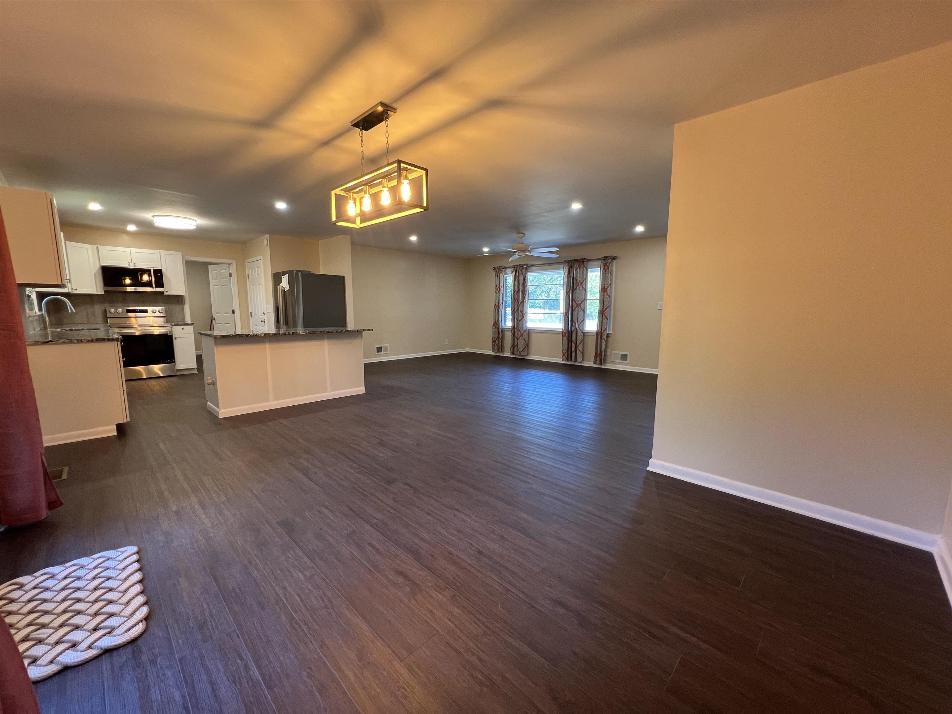3077 N Blackstock Rd Property Photo 7