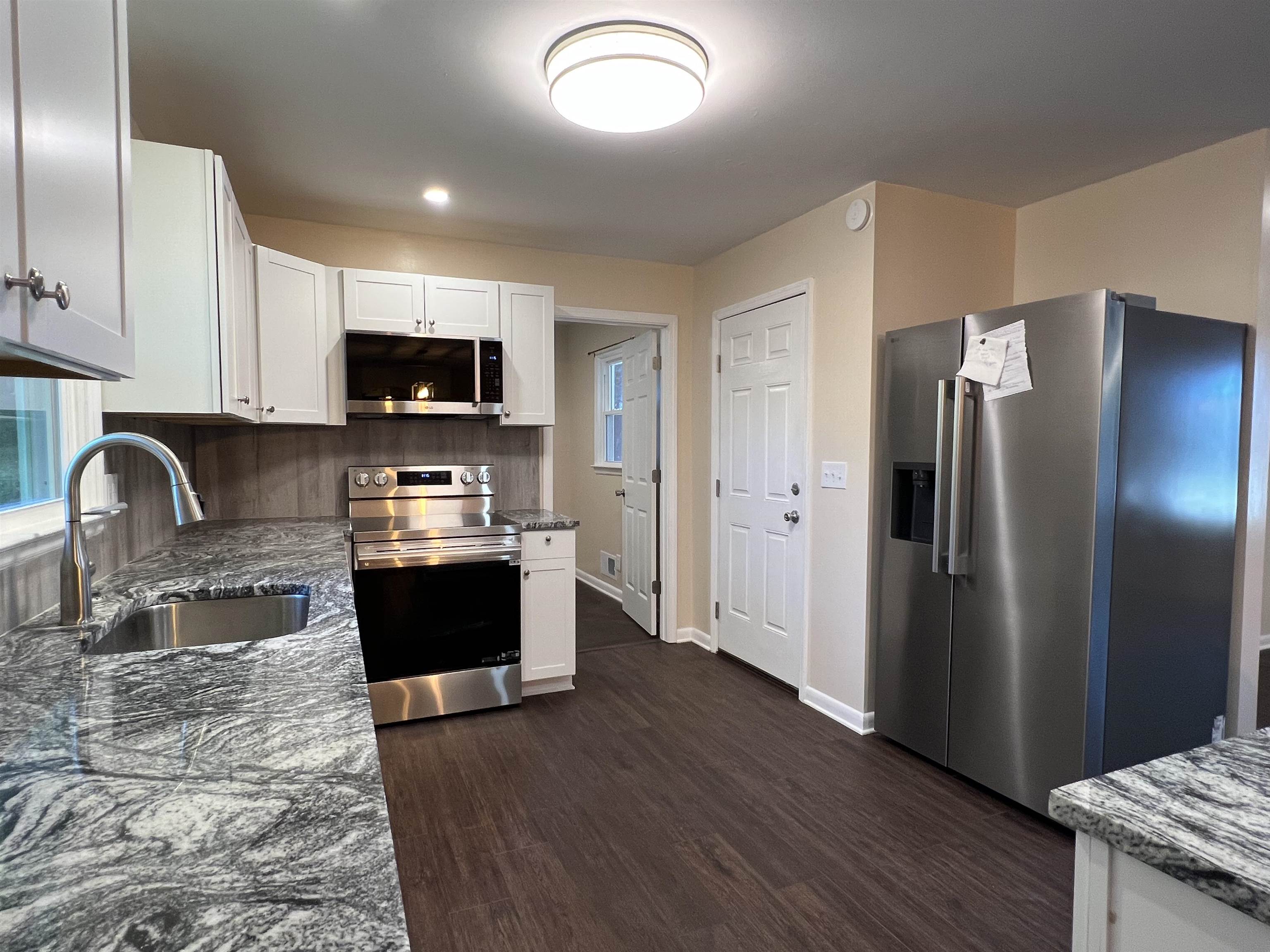 3077 N Blackstock Rd Property Photo 11