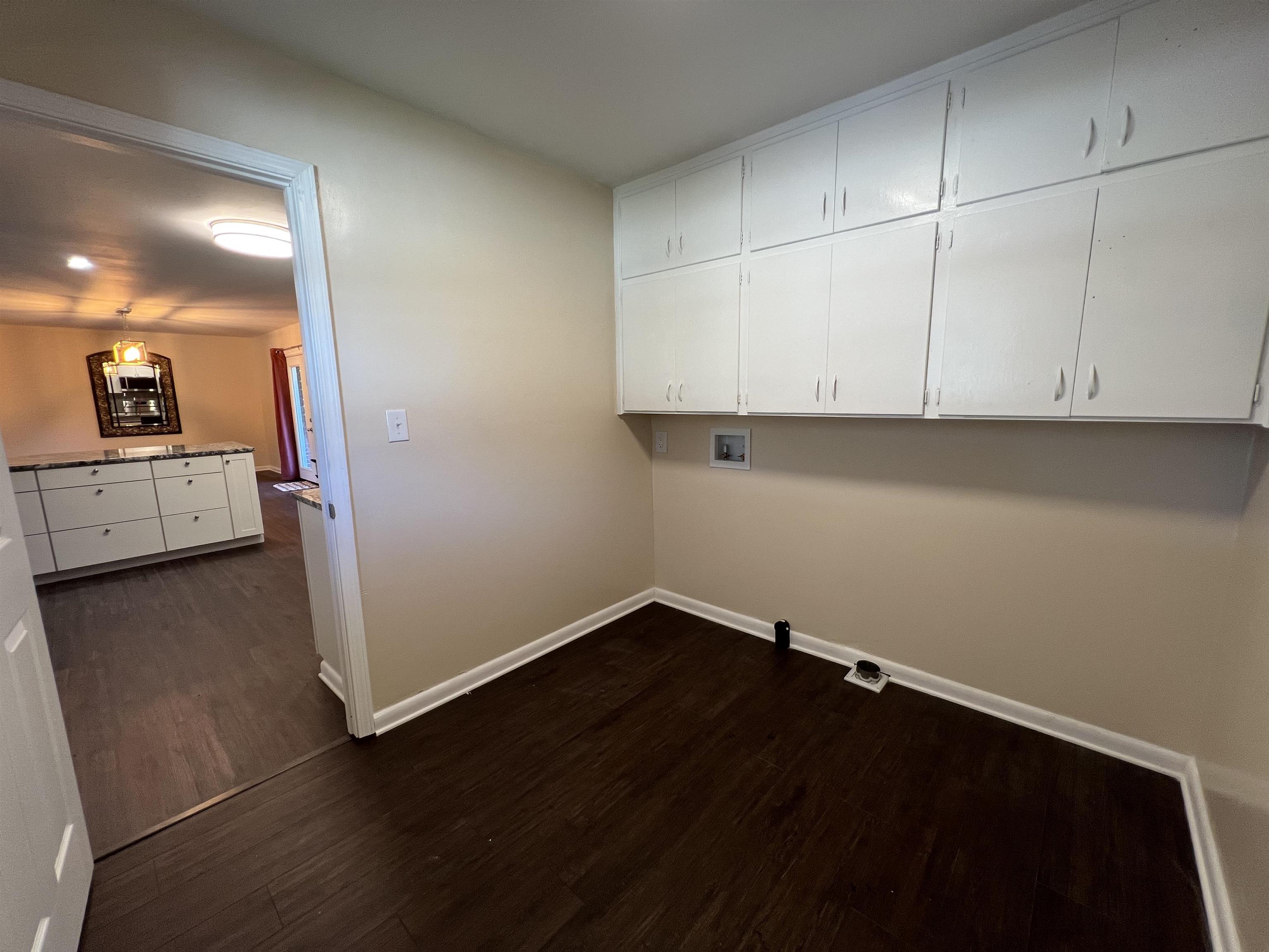 3077 N Blackstock Rd Property Photo 13