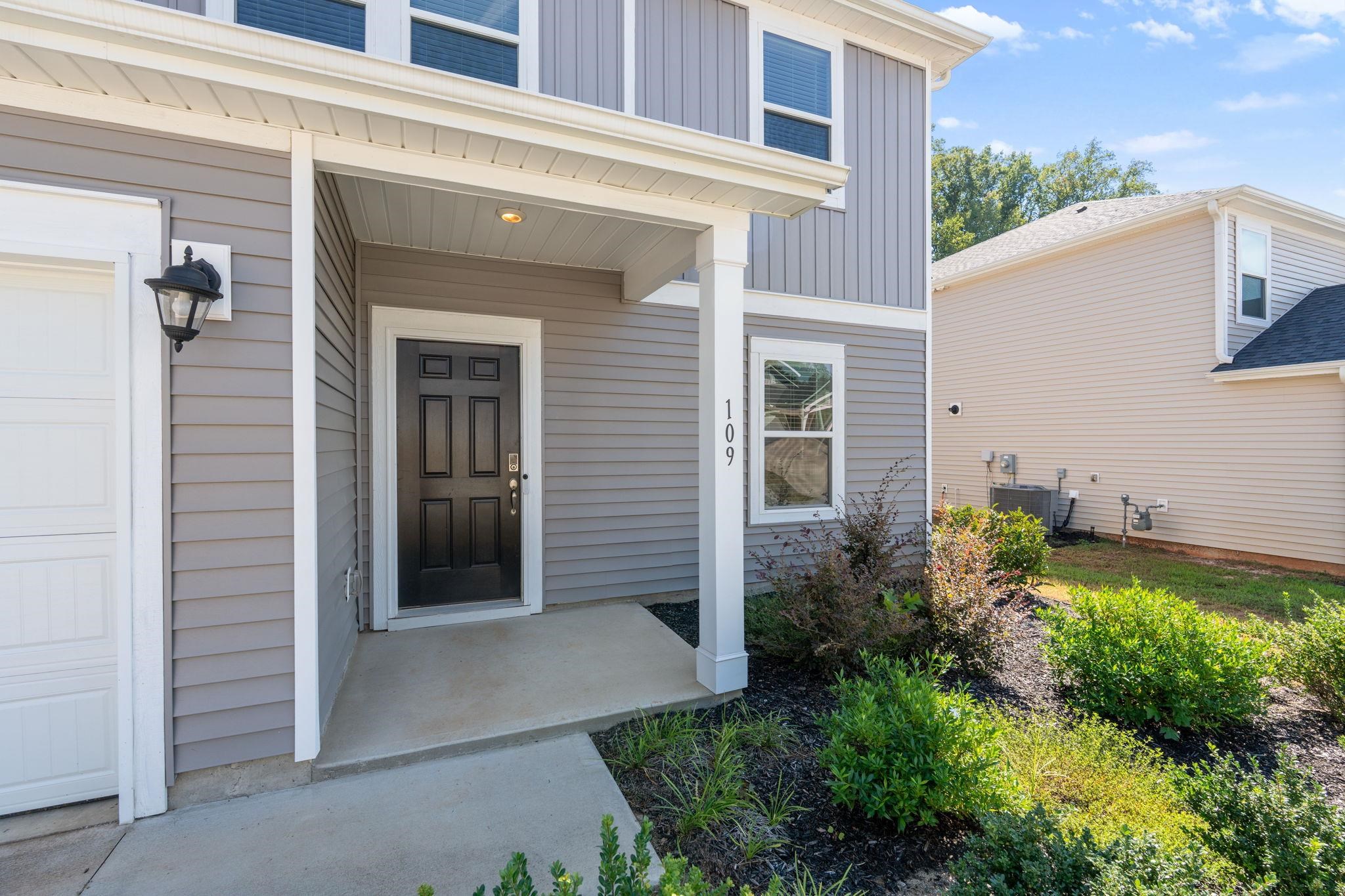 109 Mainsail Way Property Photo 4