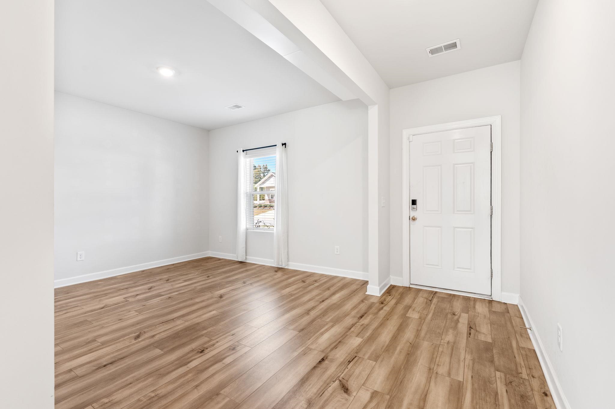 109 Mainsail Way Property Photo 7
