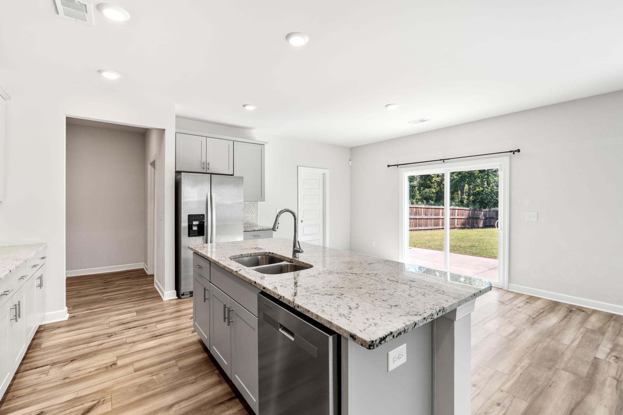 109 Mainsail Way Property Photo 18