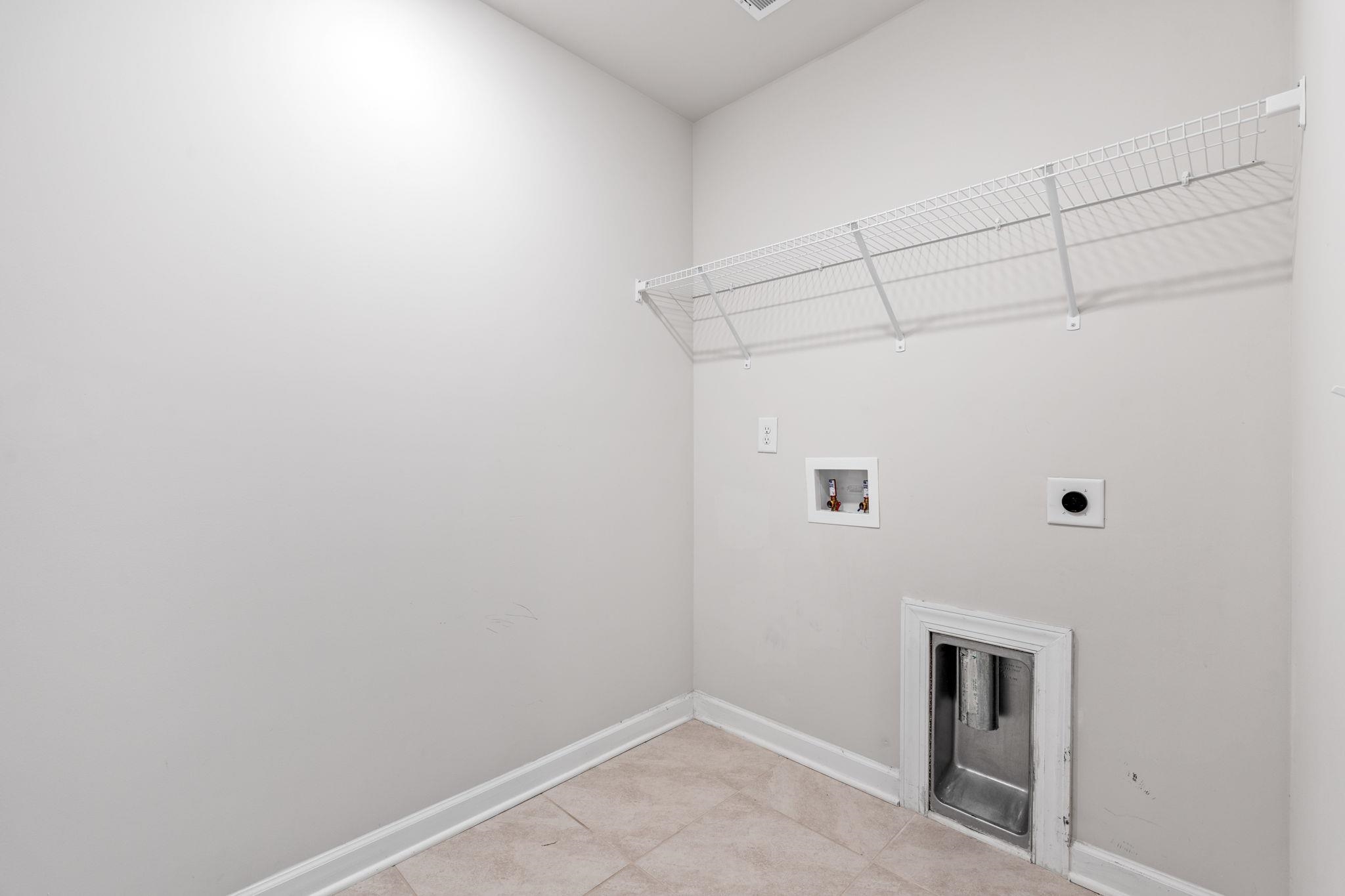 109 Mainsail Way Property Photo 32