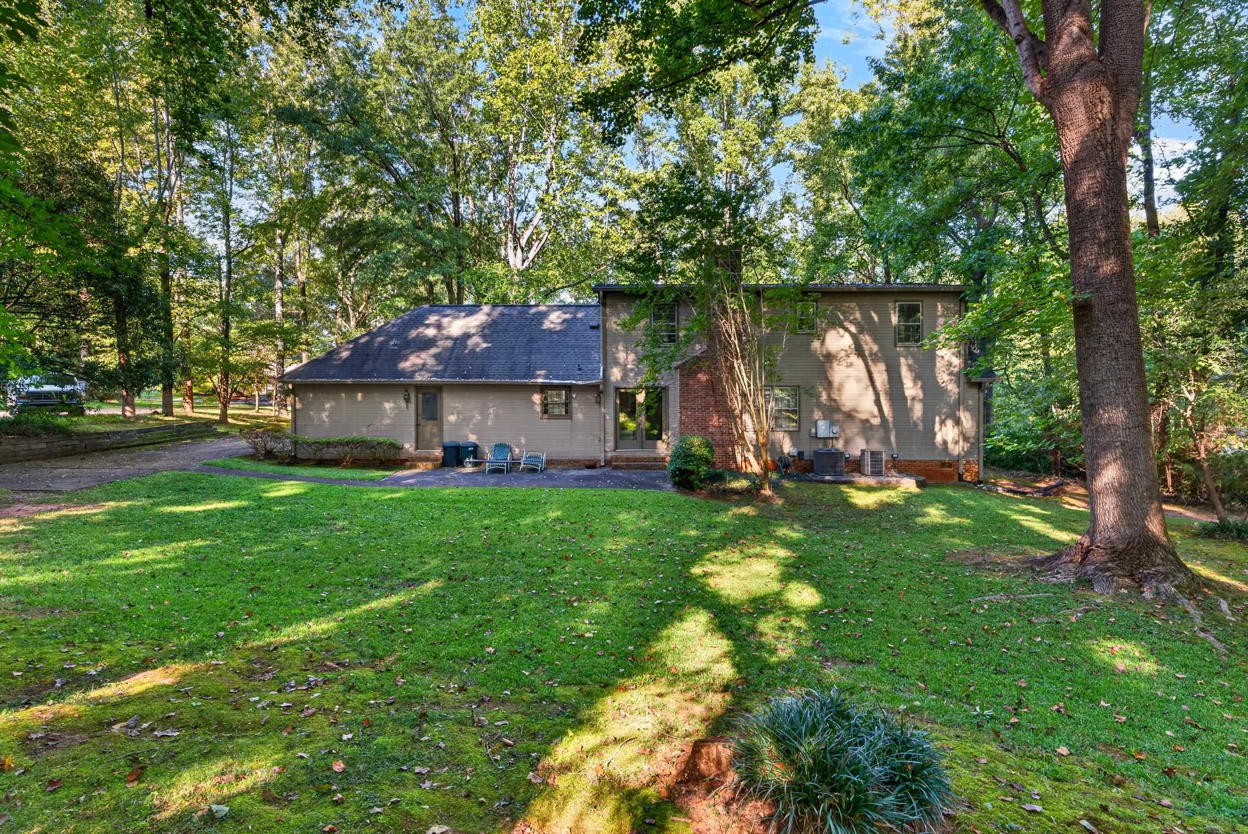 160 Chestnut Lake Drive Property Photo 5