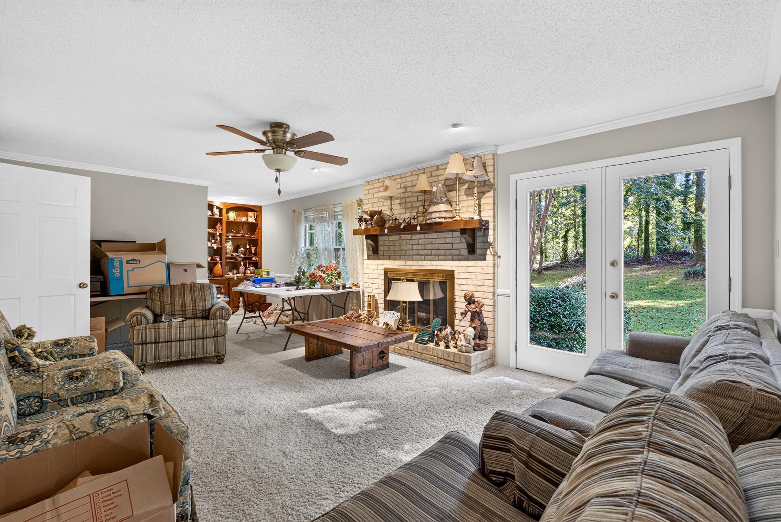 160 Chestnut Lake Drive Property Photo 11
